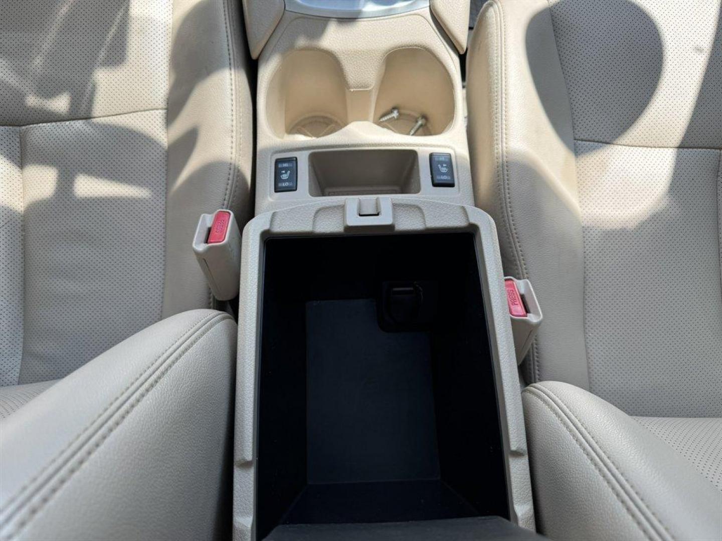 2015 Blue /Grey Nissan Rogue (5N1AT2MT1FC) with an 2.5l I-4 MPI Dohc 2.5l engine, Automatic transmission, located at 745 East Steele Rd., West Columbia, SC, 29170, (803) 755-9148, 33.927212, -81.148483 - Special Internet Price! 2015 Nissan Rogue with AM/FM radio, Backup camera, Navigation, Cruise control, Keyless entry, Push to start, Leather interior, Panoramic sunroof, Powered driver seat, Powered liftgate, Powered windows, Powered door locks, Plus more! - Photo#17