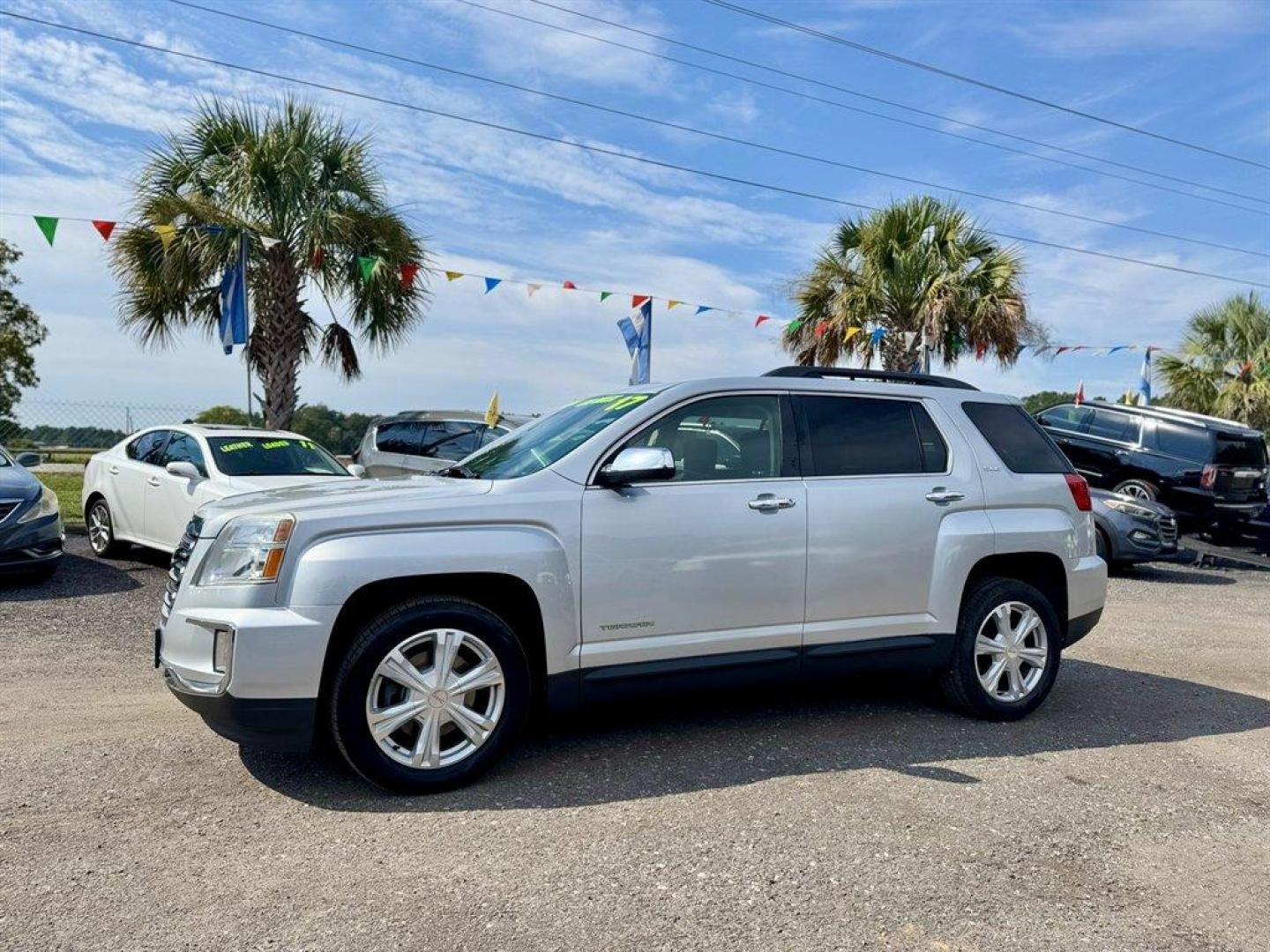 2017 Silver /Black GMC Terrain (2GKFLTEK3H6) with an 2.4l I-4 Sidi Dohc Flex 2 engine, Automatic transmission, located at 745 East Steele Rd., West Columbia, SC, 29170, (803) 755-9148, 33.927212, -81.148483 - Special Internet Price! 2017 GMC Terrain - Photo#0