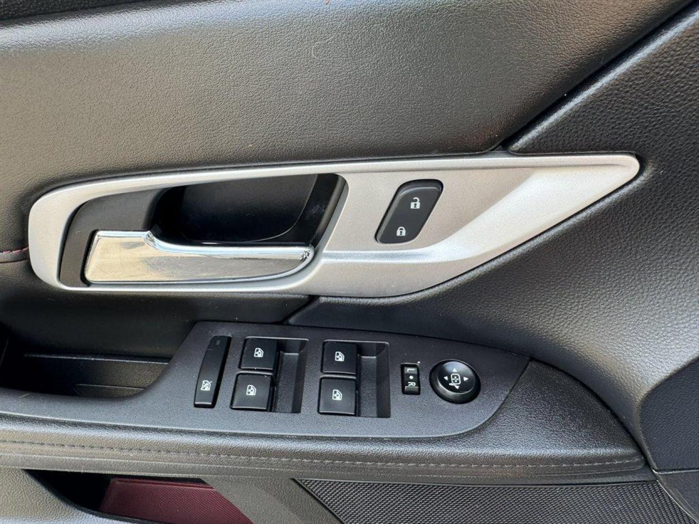 2017 Silver /Black GMC Terrain (2GKFLTEK3H6) with an 2.4l I-4 Sidi Dohc Flex 2 engine, Automatic transmission, located at 745 East Steele Rd., West Columbia, SC, 29170, (803) 755-9148, 33.927212, -81.148483 - Special Internet Price! 2017 GMC Terrain - Photo#17