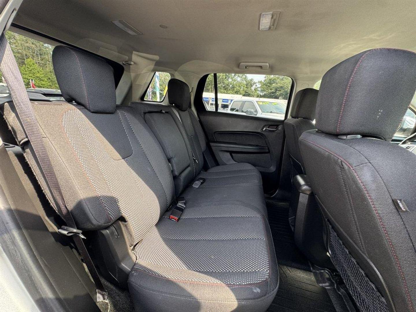 2017 Silver /Black GMC Terrain (2GKFLTEK3H6) with an 2.4l I-4 Sidi Dohc Flex 2 engine, Automatic transmission, located at 745 East Steele Rd., West Columbia, SC, 29170, (803) 755-9148, 33.927212, -81.148483 - Special Internet Price! 2017 GMC Terrain - Photo#23