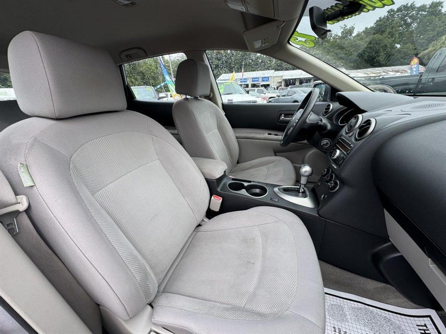 2013 Silver /Grey Nissan Rogue (JN8AS5MT6DW) with an 2.5l I-4 MPI Dohc 2.5l engine, Automatic transmission, located at 745 East Steele Rd., West Columbia, SC, 29170, (803) 755-9148, 33.927212, -81.148483 - Special Internet Price! 2013 Nissan Rogue with AM/FM radio, Cruise control, Cloth interior, Powered windows, Powered door locks, Plus more! - Photo#24