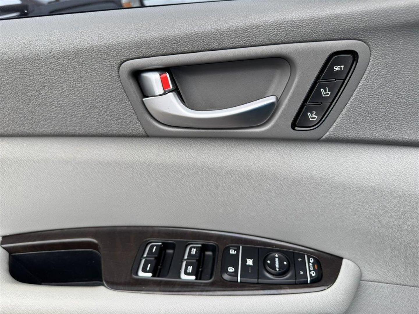 2016 Grey /Grey Kia Optima (5XXGU4L30GG) with an 2.4l I-4 DI Dohc 2.4l engine, Automatic transmission, located at 745 East Steele Rd., West Columbia, SC, 29170, (803) 755-9148, 33.927212, -81.148483 - Special Internet Price! 2016 Kia Optima with AM/FM radio, Bluetooth, Backup camera, Push to start, Keyless entry, Powered driver seat, Powered windows, Powered door locks, Plus more! - Photo#19