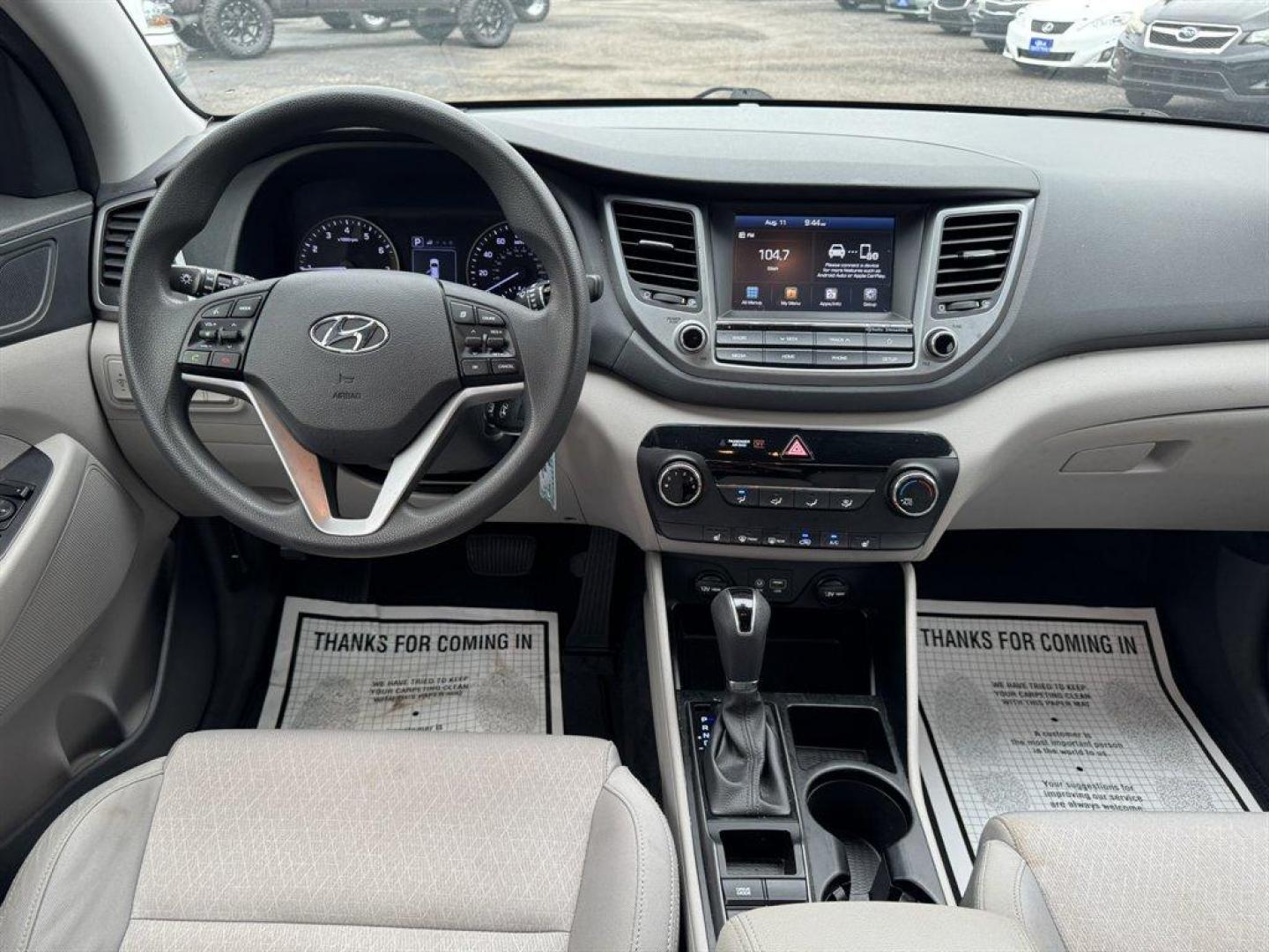 2018 Black /Grey Hyundai Tucson (KM8J33A41JU) with an 2.0l I-4 DI Dohc Cvvt 2.0 engine, Automatic transmission, located at 745 East Steele Rd., West Columbia, SC, 29170, (803) 755-9148, 33.927212, -81.148483 - Special Internet Price! 2018 Hyundai Tucson with AM/FM radio, Bluetooth, Backup camera, Cruise control, Keyless entry, Cloth interior, Powered windows, Powered door locks, Plus more! - Photo#6