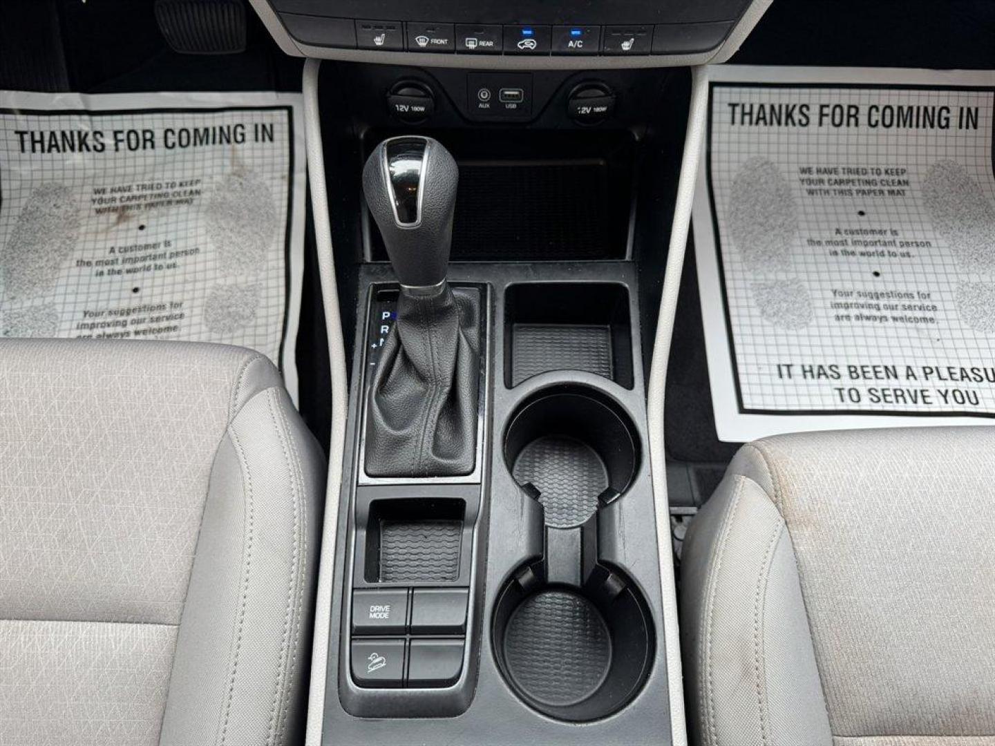 2018 Black /Grey Hyundai Tucson (KM8J33A41JU) with an 2.0l I-4 DI Dohc Cvvt 2.0 engine, Automatic transmission, located at 745 East Steele Rd., West Columbia, SC, 29170, (803) 755-9148, 33.927212, -81.148483 - Special Internet Price! 2018 Hyundai Tucson with AM/FM radio, Bluetooth, Backup camera, Cruise control, Keyless entry, Cloth interior, Powered windows, Powered door locks, Plus more! - Photo#14