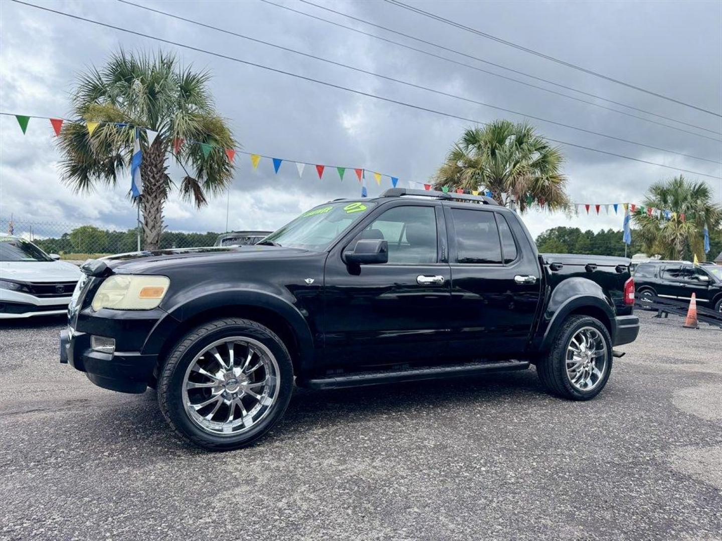 2007 Black /Black Ford Explorer Sport Trac (1FMEU33897U) with an 4.6l V8 EFI Sohc 4.6l engine, Automatic transmission, located at 745 East Steele Rd., West Columbia, SC, 29170, (803) 755-9148, 33.927212, -81.148483 - Special Internet Price! 2007 Ford Explorer Sport Trac - Photo#0