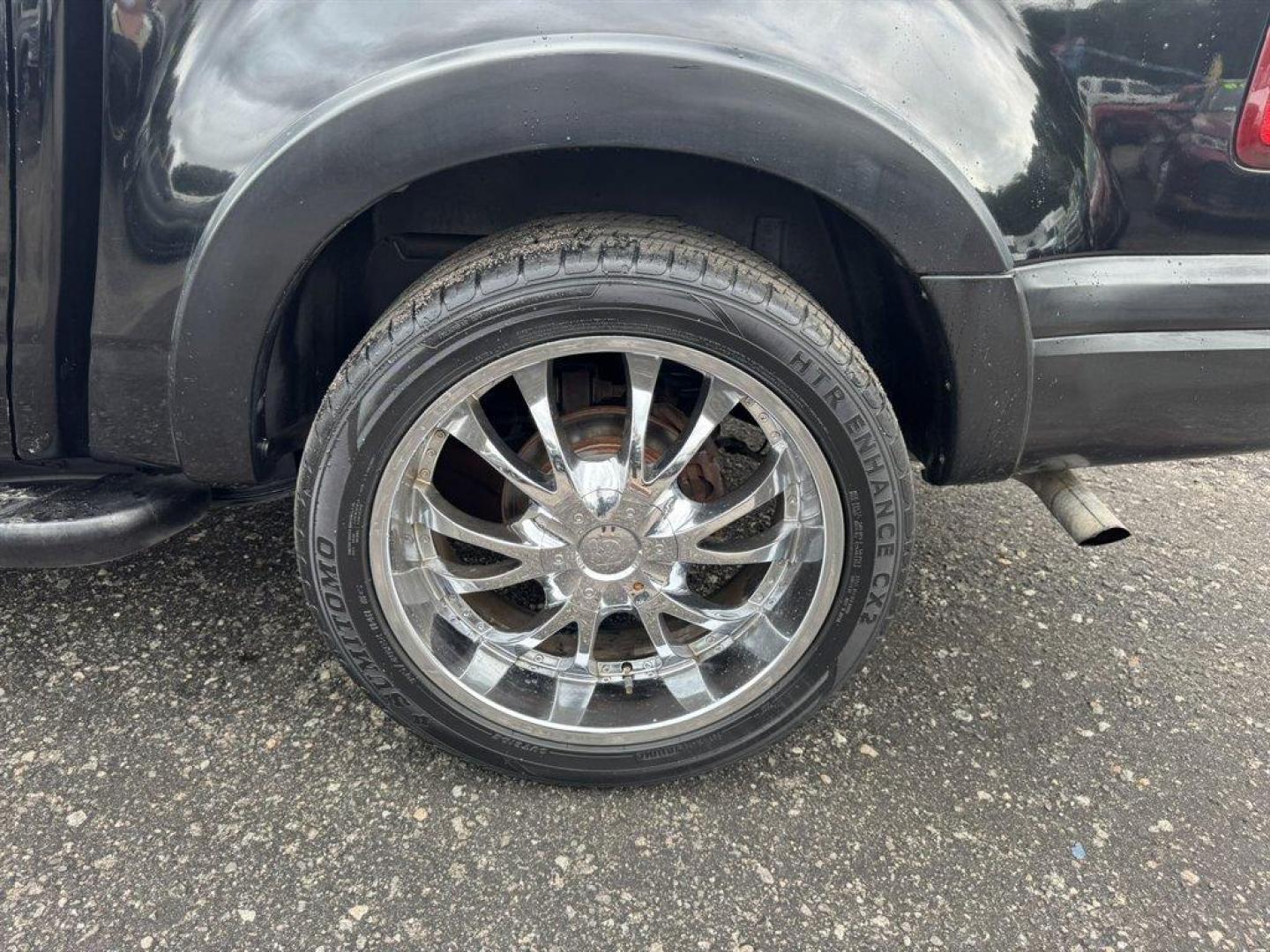 2007 Black /Black Ford Explorer Sport Trac (1FMEU33897U) with an 4.6l V8 EFI Sohc 4.6l engine, Automatic transmission, located at 745 East Steele Rd., West Columbia, SC, 29170, (803) 755-9148, 33.927212, -81.148483 - Special Internet Price! 2007 Ford Explorer Sport Trac - Photo#31