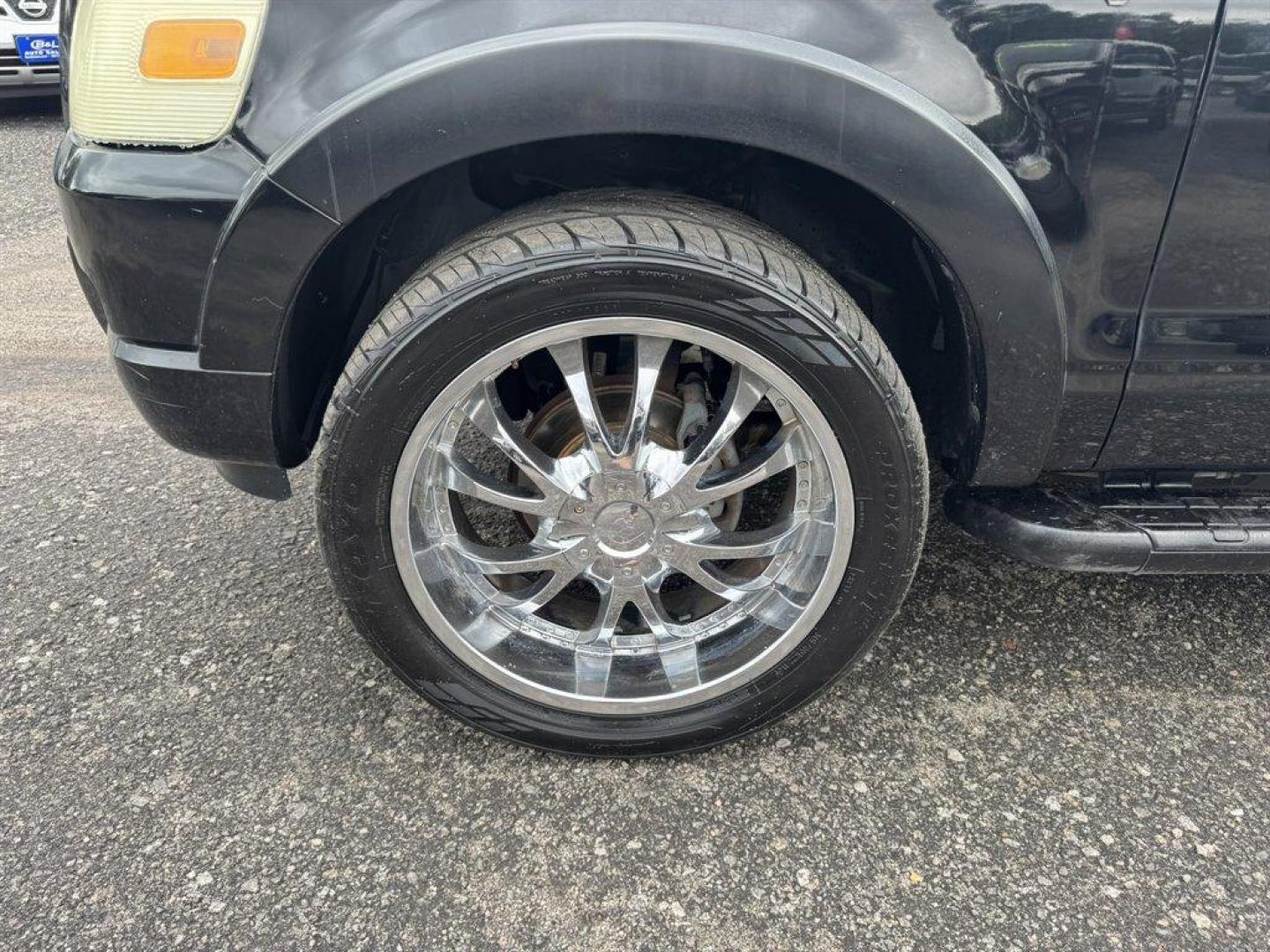 2007 Black /Black Ford Explorer Sport Trac (1FMEU33897U) with an 4.6l V8 EFI Sohc 4.6l engine, Automatic transmission, located at 745 East Steele Rd., West Columbia, SC, 29170, (803) 755-9148, 33.927212, -81.148483 - Special Internet Price! 2007 Ford Explorer Sport Trac - Photo#32