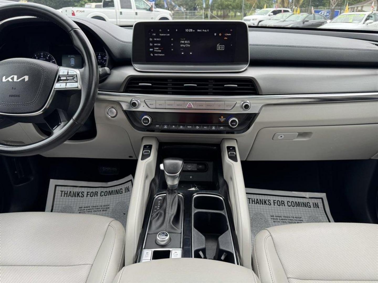 2022 Grey /Tan Kia Telluride (5XYP64HC3NG) with an 3.8l V6 DI Dohc 3.8l engine, Automatic transmission, located at 745 East Steele Rd., West Columbia, SC, 29170, (803) 755-9148, 33.927212, -81.148483 - Special Internet Price! 2022 Kia Telluride with AM/FM radio, Bluetooth, Backup camera, Navigation, Cruise control, Sunroof, Push to start, Keyless entry, Leather interior, 3rd row seating, Powered windows, Powered door locks, Plus more! - Photo#11