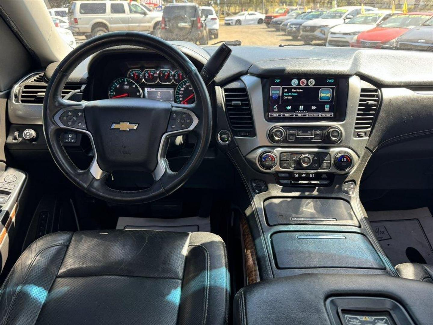 2015 Black /Black Chevrolet Suburban (1GNSCKKC0FR) with an 5.3l V8 DI VVT Flex 5.3l engine, Automatic transmission, located at 745 East Steele Rd., West Columbia, SC, 29170, (803) 755-9148, 33.927212, -81.148483 - Special Internet Price! 2015 Chevrolet Suburban - Photo#6