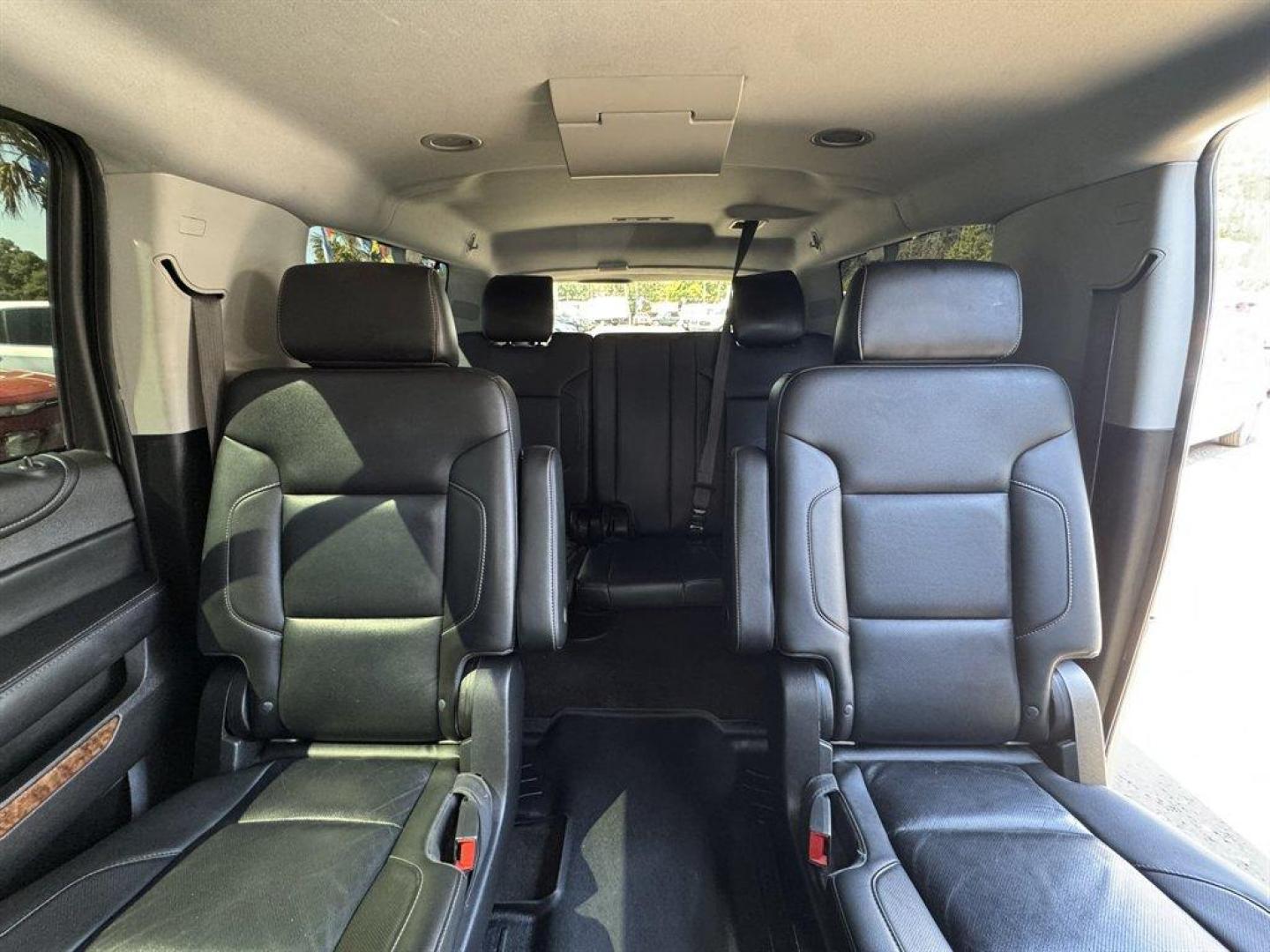 2015 Black /Black Chevrolet Suburban (1GNSCKKC0FR) with an 5.3l V8 DI VVT Flex 5.3l engine, Automatic transmission, located at 745 East Steele Rd., West Columbia, SC, 29170, (803) 755-9148, 33.927212, -81.148483 - Special Internet Price! 2015 Chevrolet Suburban - Photo#27