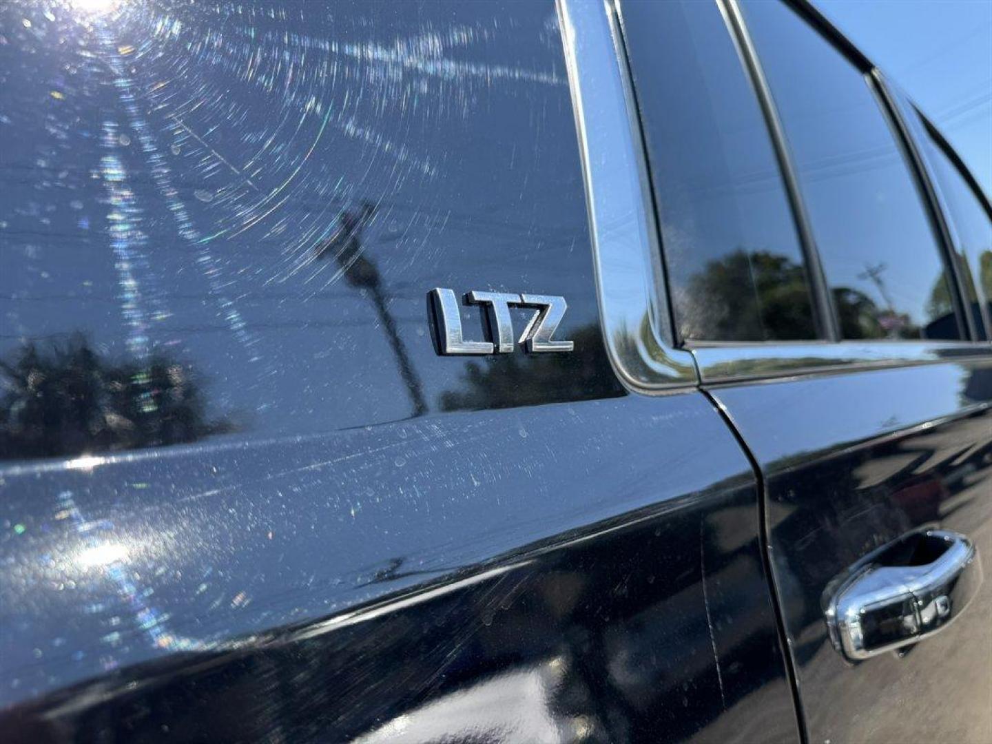 2015 Black /Black Chevrolet Suburban (1GNSCKKC0FR) with an 5.3l V8 DI VVT Flex 5.3l engine, Automatic transmission, located at 745 East Steele Rd., West Columbia, SC, 29170, (803) 755-9148, 33.927212, -81.148483 - Special Internet Price! 2015 Chevrolet Suburban - Photo#37