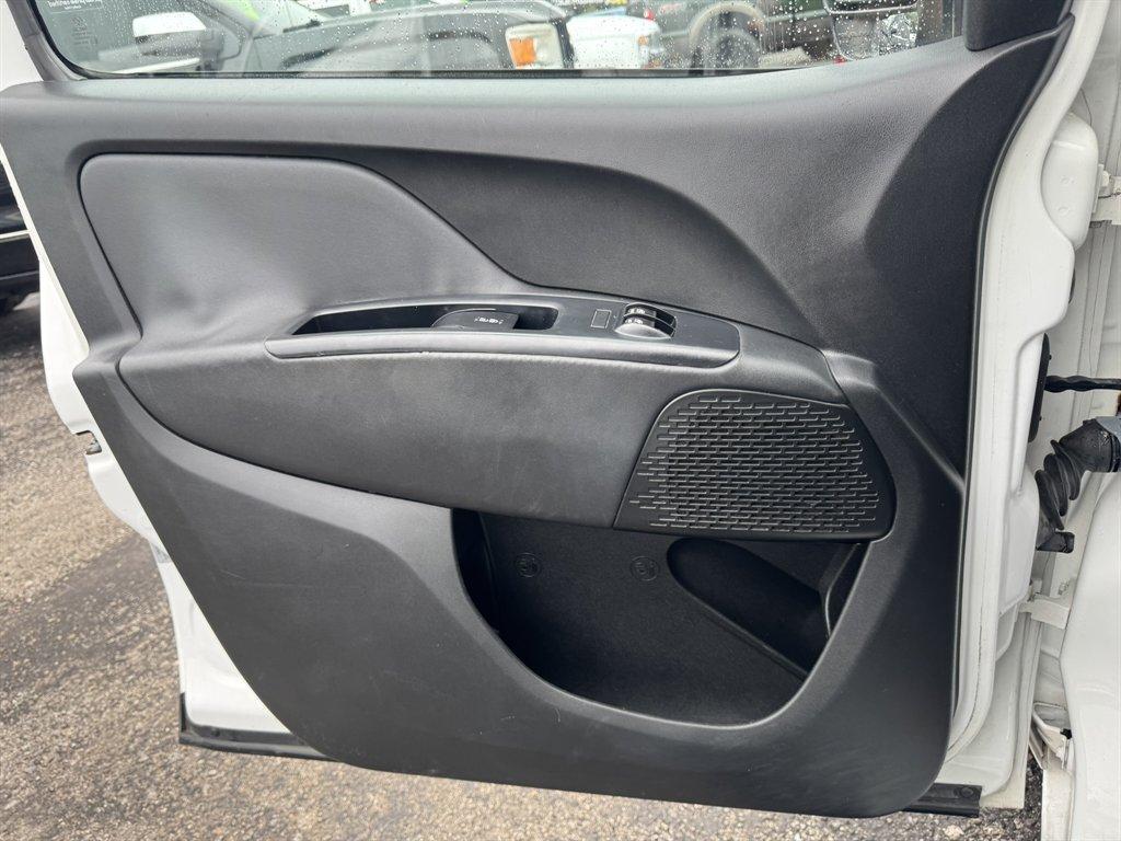 2017 White /Black Ram Promaster City (ZFBERFAB7H6) with an 2.4l I-4 Smpi Dohc VVT 2. engine, Automatic transmission, located at 745 East Steele Rd., West Columbia, SC, 29170, (803) 755-9148, 33.927212, -81.148483 - Special Internet Price! 2017 Ram Promaster City - Photo#15