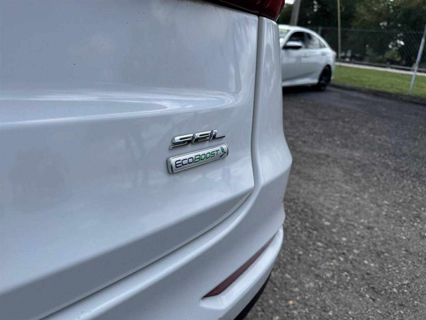 2019 White /Black Ford Fusion (3FA6P0CD8KR) with an 1.5l I-4 DI Dohc Ecoboost engine, Automatic transmission, located at 745 East Steele Rd., West Columbia, SC, 29170, (803) 755-9148, 33.927212, -81.148483 - Special Internet Price! 2019 Ford Fusion with AM/FM radio, Backup camera, Cruise control, Keyless entry, Leather interior, Powered driver seat, Powered windows, Powered door locks, Plus more! - Photo#32