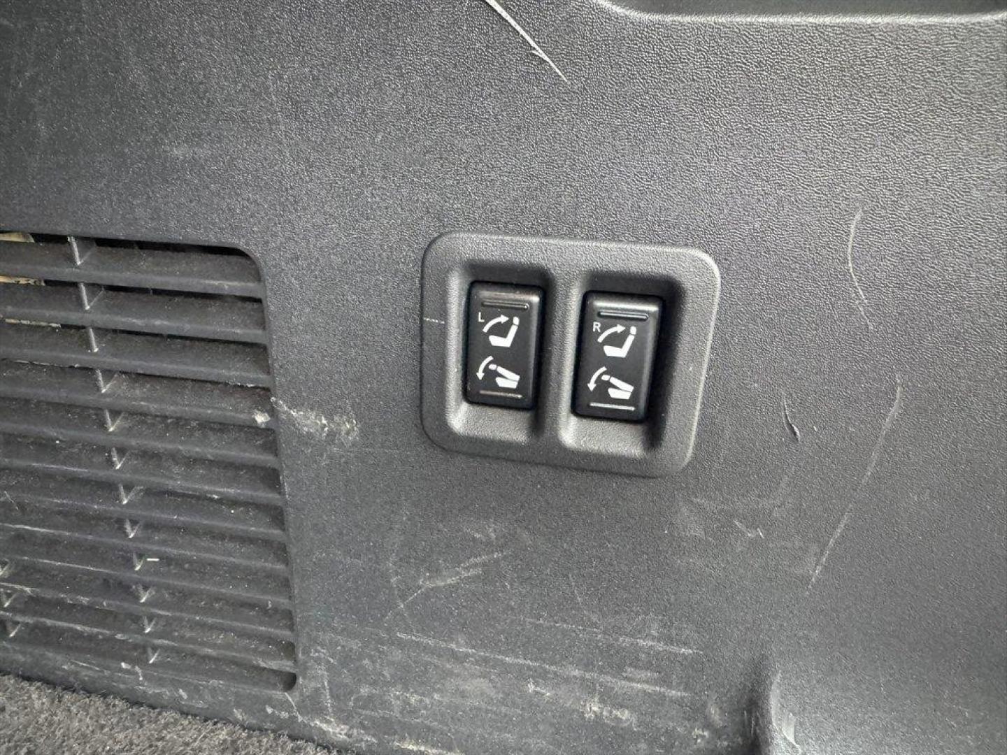 2009 Black /Black Infiniti QX56 (5N3AA08D89N) with an 5.6l V8 MPI Dohc 5.6l engine, Automatic transmission, located at 745 East Steele Rd., West Columbia, SC, 29170, (803) 755-9148, 33.927212, -81.148483 - Special Internet Price! 2009 Infiniti QX56 with AM/FM radio, Backup camera, Navigation, Cruise control, Sunroof, Leather interior, 3rd row seating, Heated seats, Keyless entry, Powered liftgate, Powered windows, Powered door locks, Plus more! - Photo#33