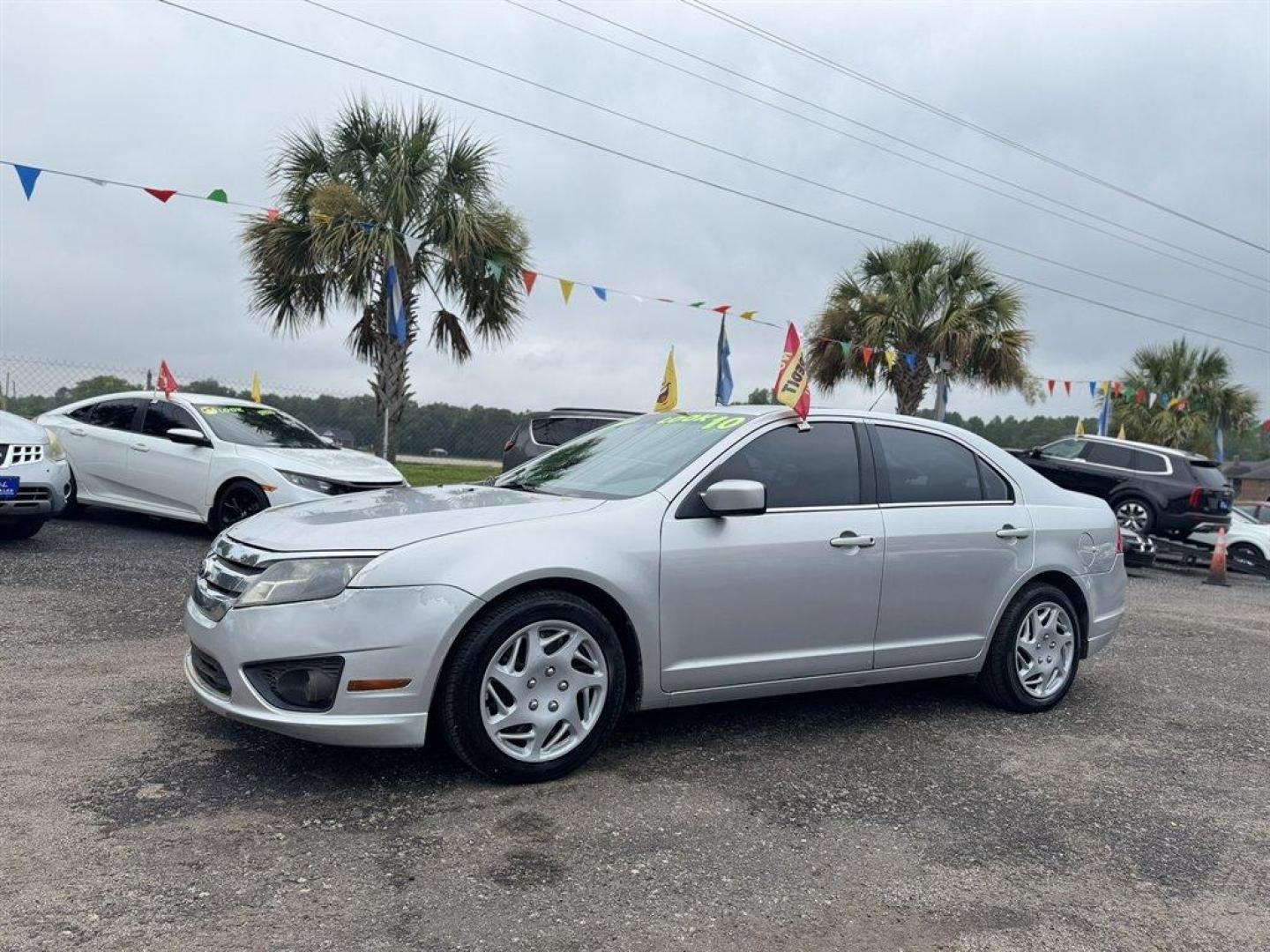2010 Grey /Grey Ford Fusion (3FAHP0HA6AR) with an 2.5l I-4 Smpi Dohc 2.5l engine, Automatic transmission, located at 745 East Steele Rd., West Columbia, SC, 29170, (803) 755-9148, 33.927212, -81.148483 - Special Internet Price! 2010 Ford Fusion with AM/FM radio, Cruise control, Cloth interior, Powered windows, Powered door locks, Plus more! - Photo#0