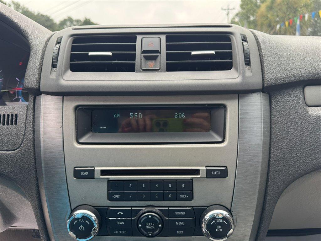 2010 Grey /Grey Ford Fusion (3FAHP0HA6AR) with an 2.5l I-4 Smpi Dohc 2.5l engine, Automatic transmission, located at 745 East Steele Rd., West Columbia, SC, 29170, (803) 755-9148, 33.927212, -81.148483 - Special Internet Price! 2010 Ford Fusion with AM/FM radio, Cruise control, Cloth interior, Powered windows, Powered door locks, Plus more! - Photo#12