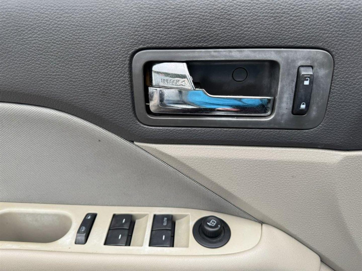 2010 Grey /Grey Ford Fusion (3FAHP0HA6AR) with an 2.5l I-4 Smpi Dohc 2.5l engine, Automatic transmission, located at 745 East Steele Rd., West Columbia, SC, 29170, (803) 755-9148, 33.927212, -81.148483 - Special Internet Price! 2010 Ford Fusion with AM/FM radio, Cruise control, Cloth interior, Powered windows, Powered door locks, Plus more! - Photo#16