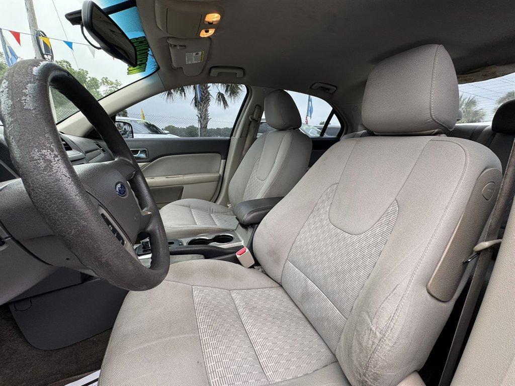 2010 Grey /Grey Ford Fusion (3FAHP0HA6AR) with an 2.5l I-4 Smpi Dohc 2.5l engine, Automatic transmission, located at 745 East Steele Rd., West Columbia, SC, 29170, (803) 755-9148, 33.927212, -81.148483 - Special Internet Price! 2010 Ford Fusion with AM/FM radio, Cruise control, Cloth interior, Powered windows, Powered door locks, Plus more! - Photo#19