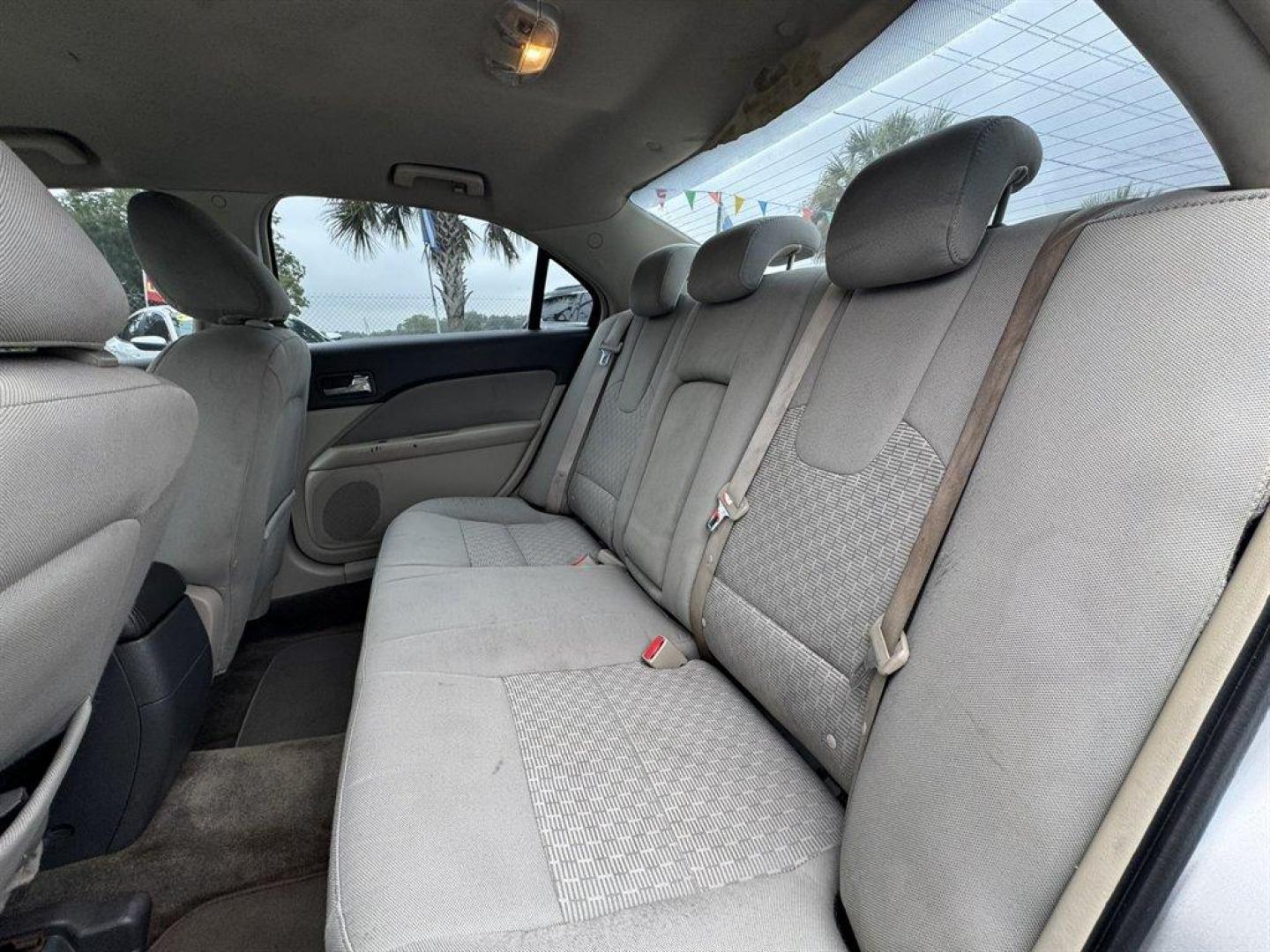 2010 Grey /Grey Ford Fusion (3FAHP0HA6AR) with an 2.5l I-4 Smpi Dohc 2.5l engine, Automatic transmission, located at 745 East Steele Rd., West Columbia, SC, 29170, (803) 755-9148, 33.927212, -81.148483 - Special Internet Price! 2010 Ford Fusion with AM/FM radio, Cruise control, Cloth interior, Powered windows, Powered door locks, Plus more! - Photo#21