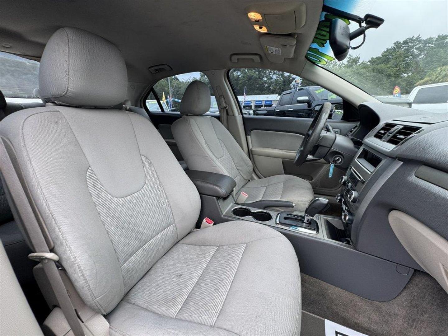 2010 Grey /Grey Ford Fusion (3FAHP0HA6AR) with an 2.5l I-4 Smpi Dohc 2.5l engine, Automatic transmission, located at 745 East Steele Rd., West Columbia, SC, 29170, (803) 755-9148, 33.927212, -81.148483 - Special Internet Price! 2010 Ford Fusion with AM/FM radio, Cruise control, Cloth interior, Powered windows, Powered door locks, Plus more! - Photo#25