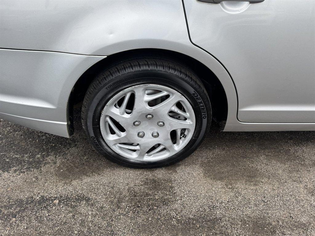 2010 Grey /Grey Ford Fusion (3FAHP0HA6AR) with an 2.5l I-4 Smpi Dohc 2.5l engine, Automatic transmission, located at 745 East Steele Rd., West Columbia, SC, 29170, (803) 755-9148, 33.927212, -81.148483 - Special Internet Price! 2010 Ford Fusion with AM/FM radio, Cruise control, Cloth interior, Powered windows, Powered door locks, Plus more! - Photo#28