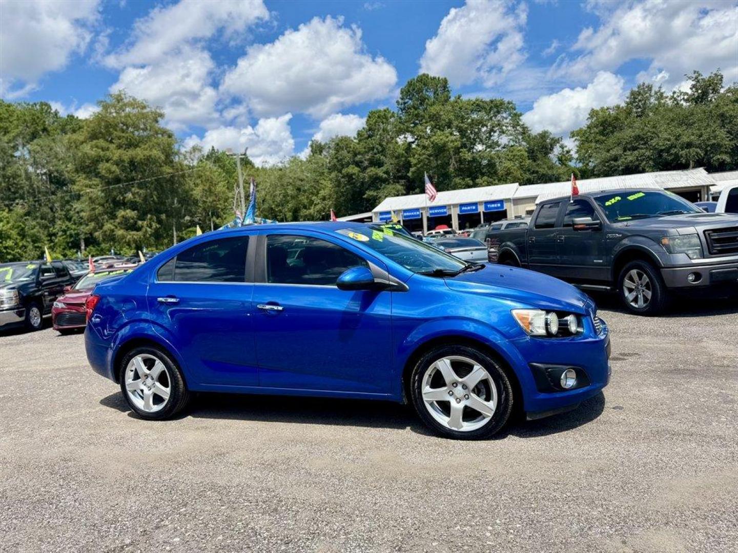 2016 Blue /Black Chevrolet Sonic (1G1JE5SB0G4) with an 1.4l I-4 MFI Dohc T/C 1.4 engine, Automatic transmission, located at 745 East Steele Rd., West Columbia, SC, 29170, (803) 755-9148, 33.927212, -81.148483 - Special Internet Price! 2016 Chevrolet Sonic with AM/FM radio, Backup camera, Cruise control, Leather interior, Powered windows, Powered door locks, Plus more! - Photo#2