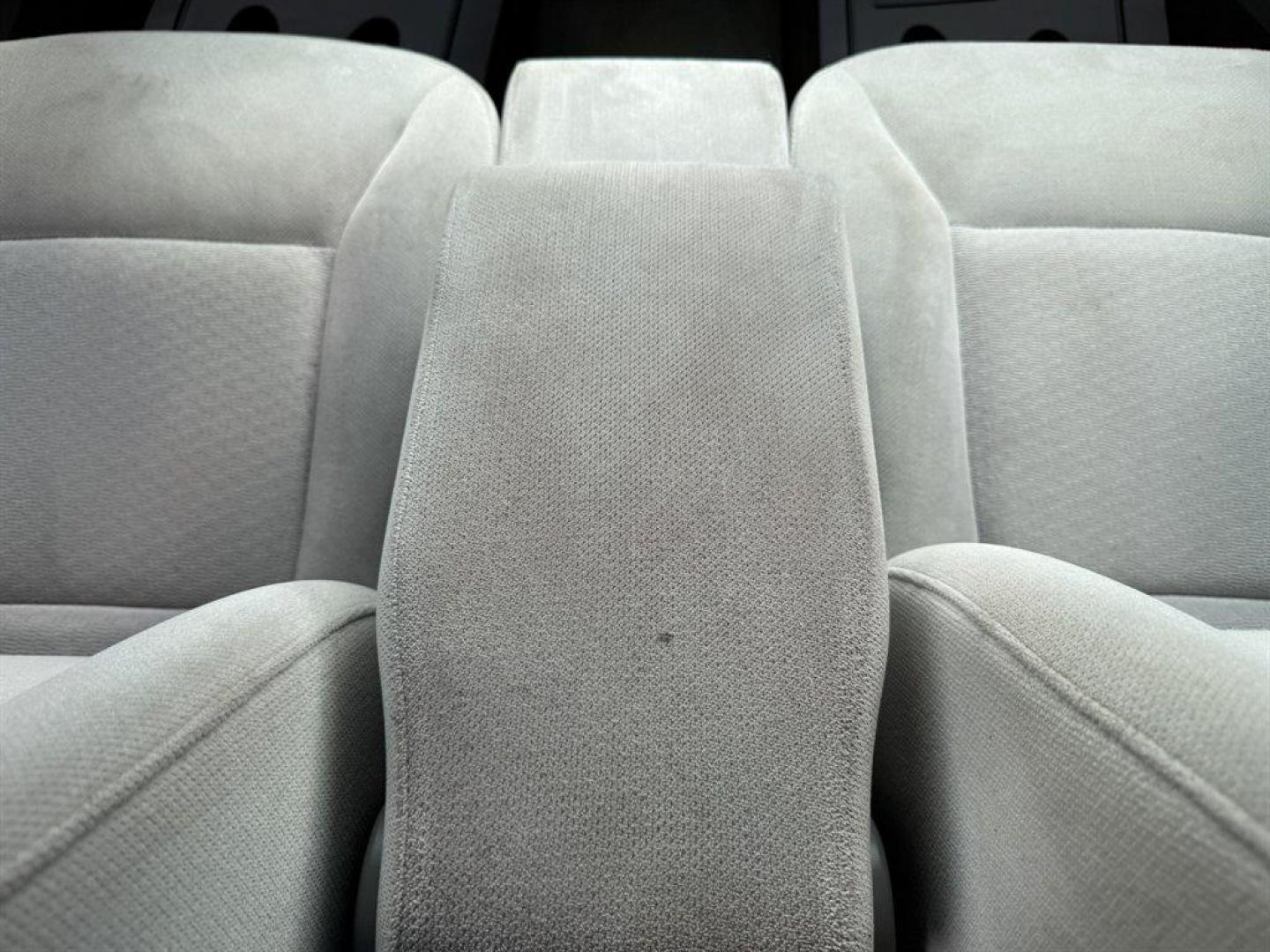 2007 Grey /Grey Chevrolet Impala (2G1WT55N679) with an 3.5l V6 MPI 3.5l engine, Automatic transmission, located at 745 East Steele Rd., West Columbia, SC, 29170, (803) 755-9148, 33.927212, -81.148483 - Special Internet Price! 2007 Chevrolet Impala - Photo#11