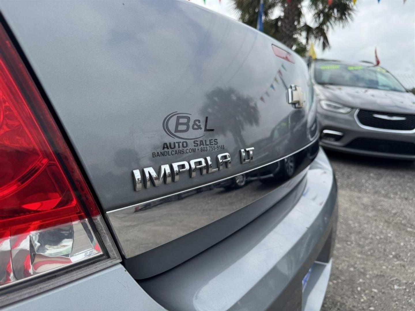 2007 Grey /Grey Chevrolet Impala (2G1WT55N679) with an 3.5l V6 MPI 3.5l engine, Automatic transmission, located at 745 East Steele Rd., West Columbia, SC, 29170, (803) 755-9148, 33.927212, -81.148483 - Special Internet Price! 2007 Chevrolet Impala - Photo#24