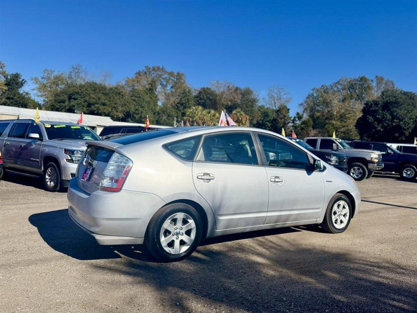 2008 Silver /Grey Toyota Prius (JTDKB20U187) with an 1.5l I4 EFI Dohc HYB Vvti engine, Automatic transmission, located at 745 East Steele Rd., West Columbia, SC, 29170, (803) 755-9148, 33.927212, -81.148483 - Special Internet Price! 2008 Toyota Prius - Photo#3
