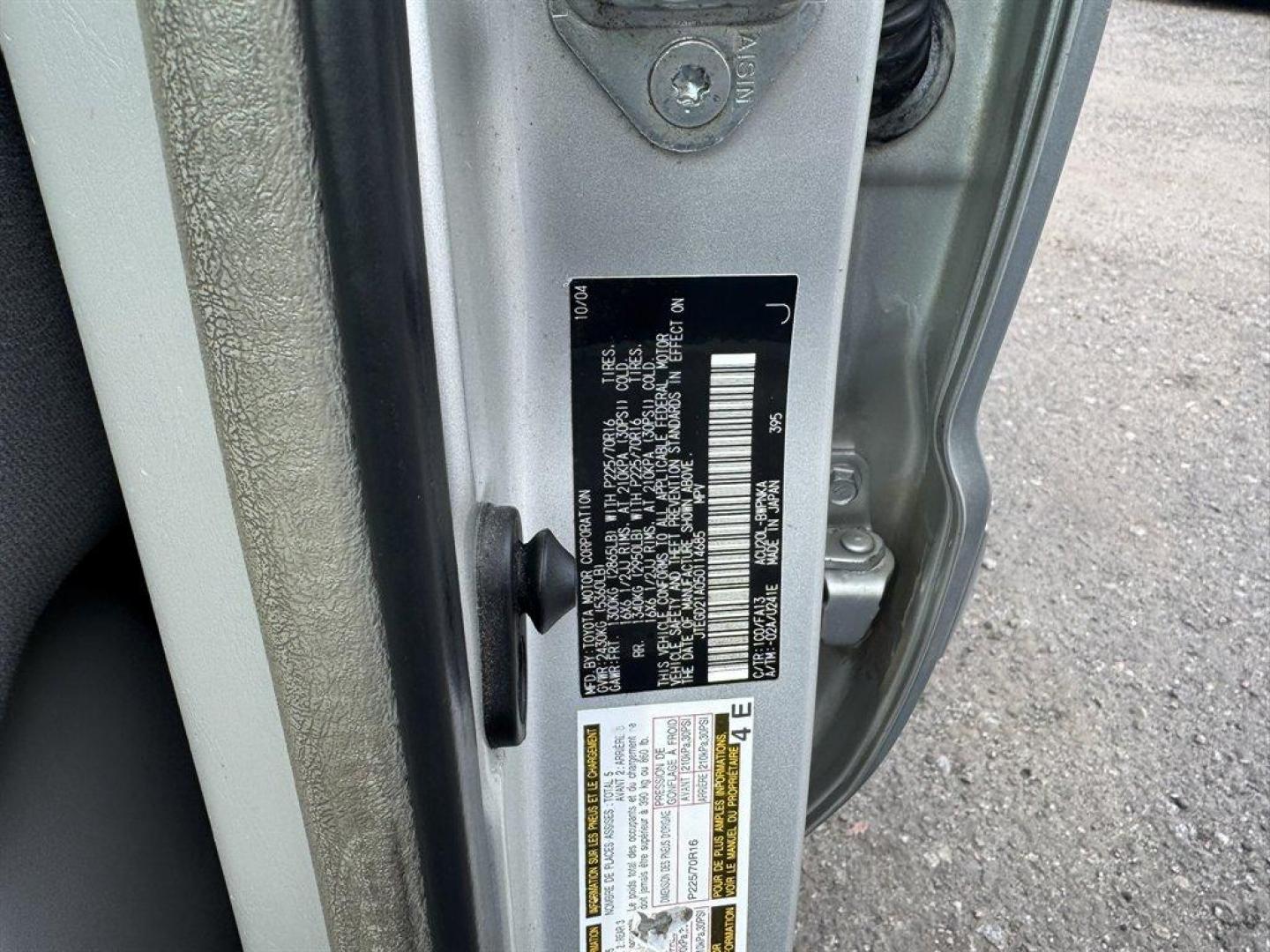 2005 Silver /Grey Toyota Highlander (JTEGD21A050) with an 2.4l I-4 SFI Dohc 2.4l engine, Automatic transmission, located at 745 East Steele Rd., West Columbia, SC, 29170, (803) 755-9148, 33.927212, -81.148483 - Special Internet Price! 2005 Toyota Highlander - Photo#26