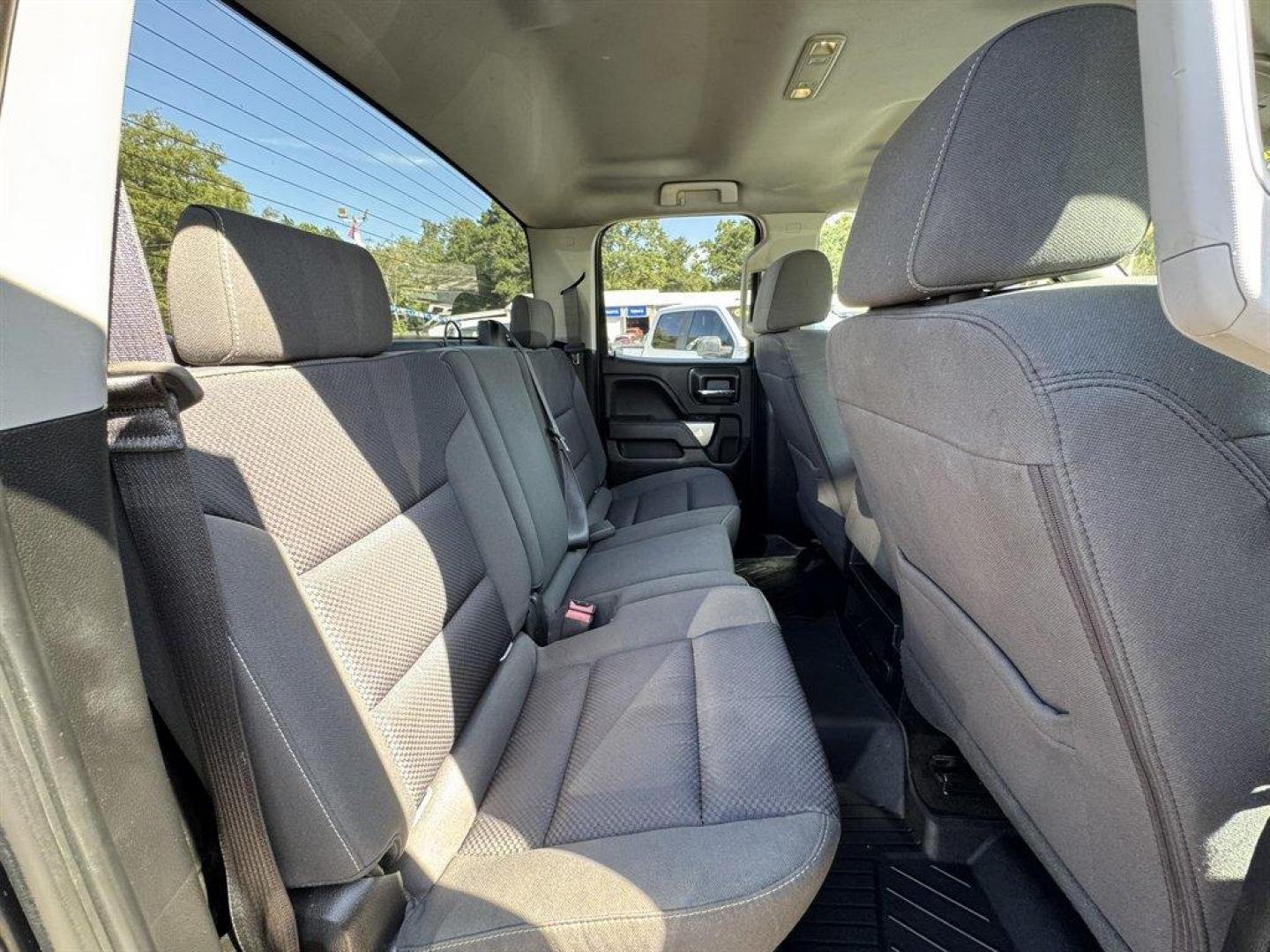 2018 Black /Black Chevrolet Silverado 1500 (2GCRCREC2J1) with an 5.3l V8 DI VVT Flex 5.3l engine, Automatic transmission, located at 745 East Steele Rd., West Columbia, SC, 29170, (803) 755-9148, 33.927212, -81.148483 - Special Internet Price! 2018 Chevrolet Silverado - Photo#23