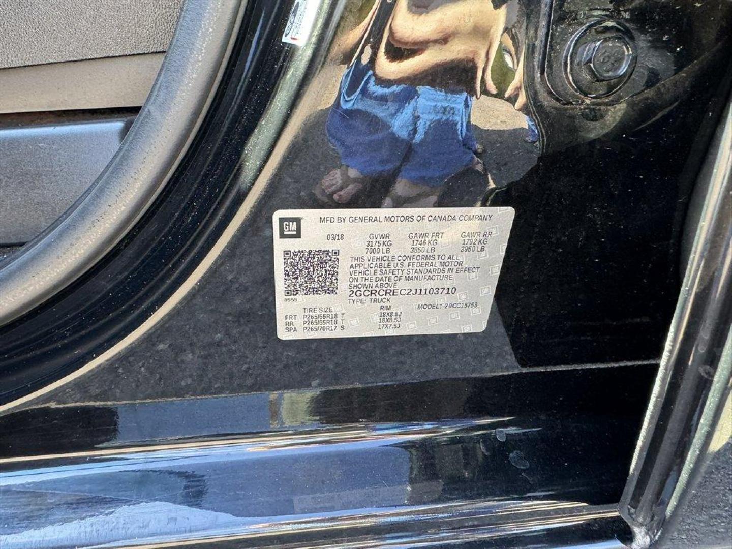 2018 Black /Black Chevrolet Silverado 1500 (2GCRCREC2J1) with an 5.3l V8 DI VVT Flex 5.3l engine, Automatic transmission, located at 745 East Steele Rd., West Columbia, SC, 29170, (803) 755-9148, 33.927212, -81.148483 - Special Internet Price! 2018 Chevrolet Silverado - Photo#32