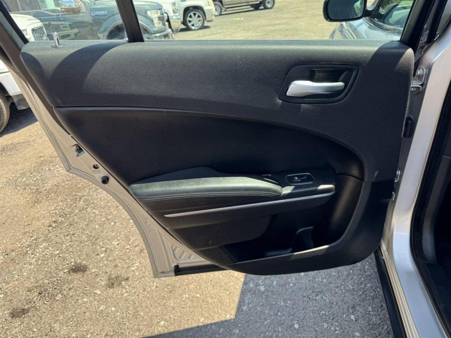 2017 Silver /Black Dodge Charger (2C3CDXKT9HH) with an 5.7l V8 SFI Hemi MLT-Disp engine, Automatic transmission, located at 745 East Steele Rd., West Columbia, SC, 29170, (803) 755-9148, 33.927212, -81.148483 - Special Internet Price! 2017 Dodge Charger - Photo#19