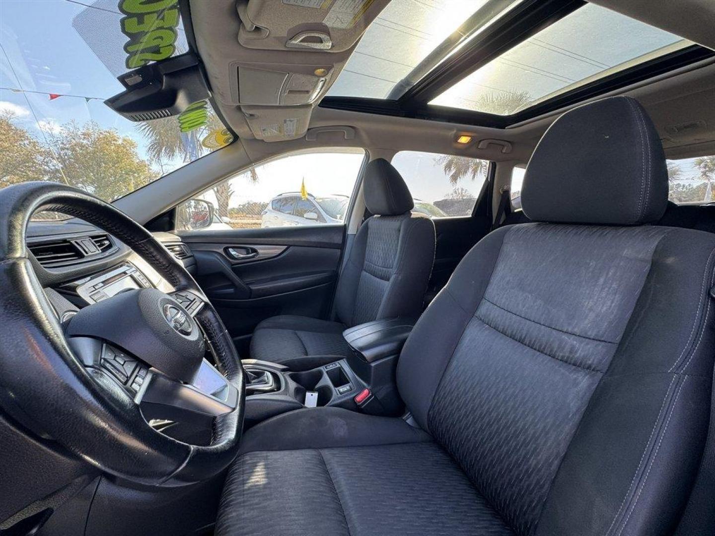 2019 Silver /Black Nissan Rogue (JN8AT2MV9KW) with an 2.5l I-4 MPI Dohc 2.5l engine, Automatic transmission, located at 745 East Steele Rd., West Columbia, SC, 29170, (803) 755-9148, 33.927212, -81.148483 - Special Internet Price! 2019 Nissan Rogue - Photo#20