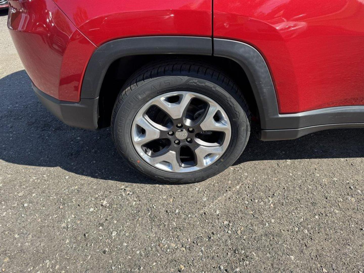 2019 Red /Black Jeep Compass (3C4NJCCB9KT) with an 2.4l I-4 MPI Sohc 2.4l engine, Automatic transmission, located at 745 East Steele Rd., West Columbia, SC, 29170, (803) 755-9148, 33.927212, -81.148483 - Special Internet Price! 2019 Jeep Compass - Photo#31