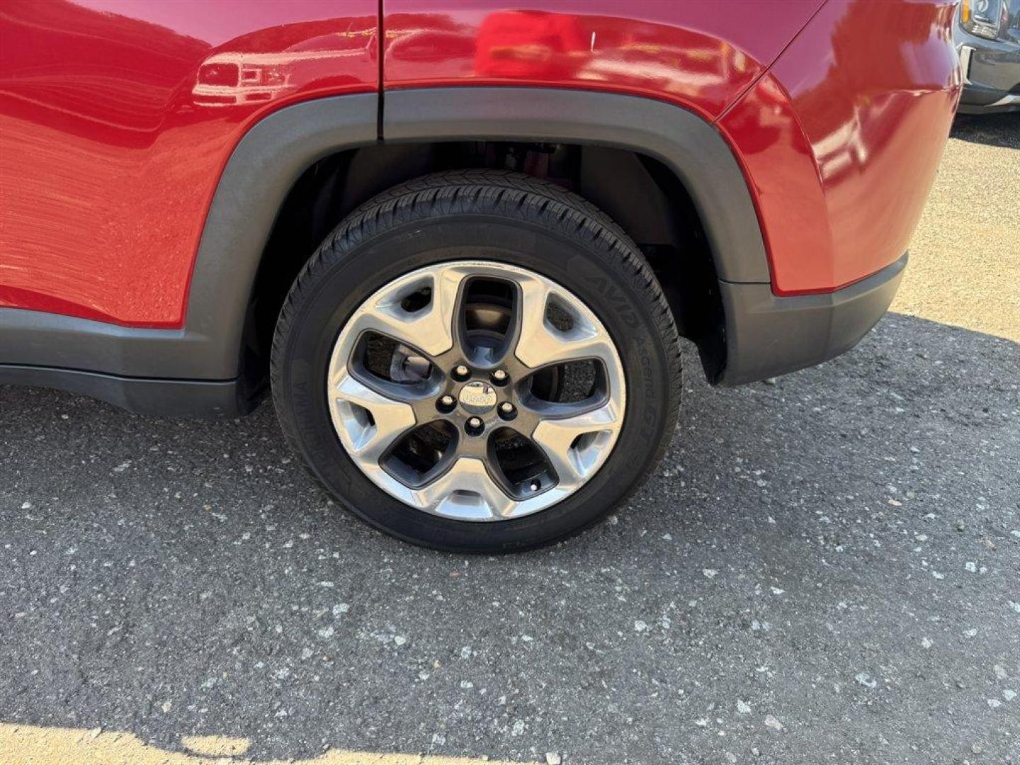 2019 Red /Black Jeep Compass (3C4NJCCB9KT) with an 2.4l I-4 MPI Sohc 2.4l engine, Automatic transmission, located at 745 East Steele Rd., West Columbia, SC, 29170, (803) 755-9148, 33.927212, -81.148483 - Special Internet Price! 2019 Jeep Compass - Photo#32