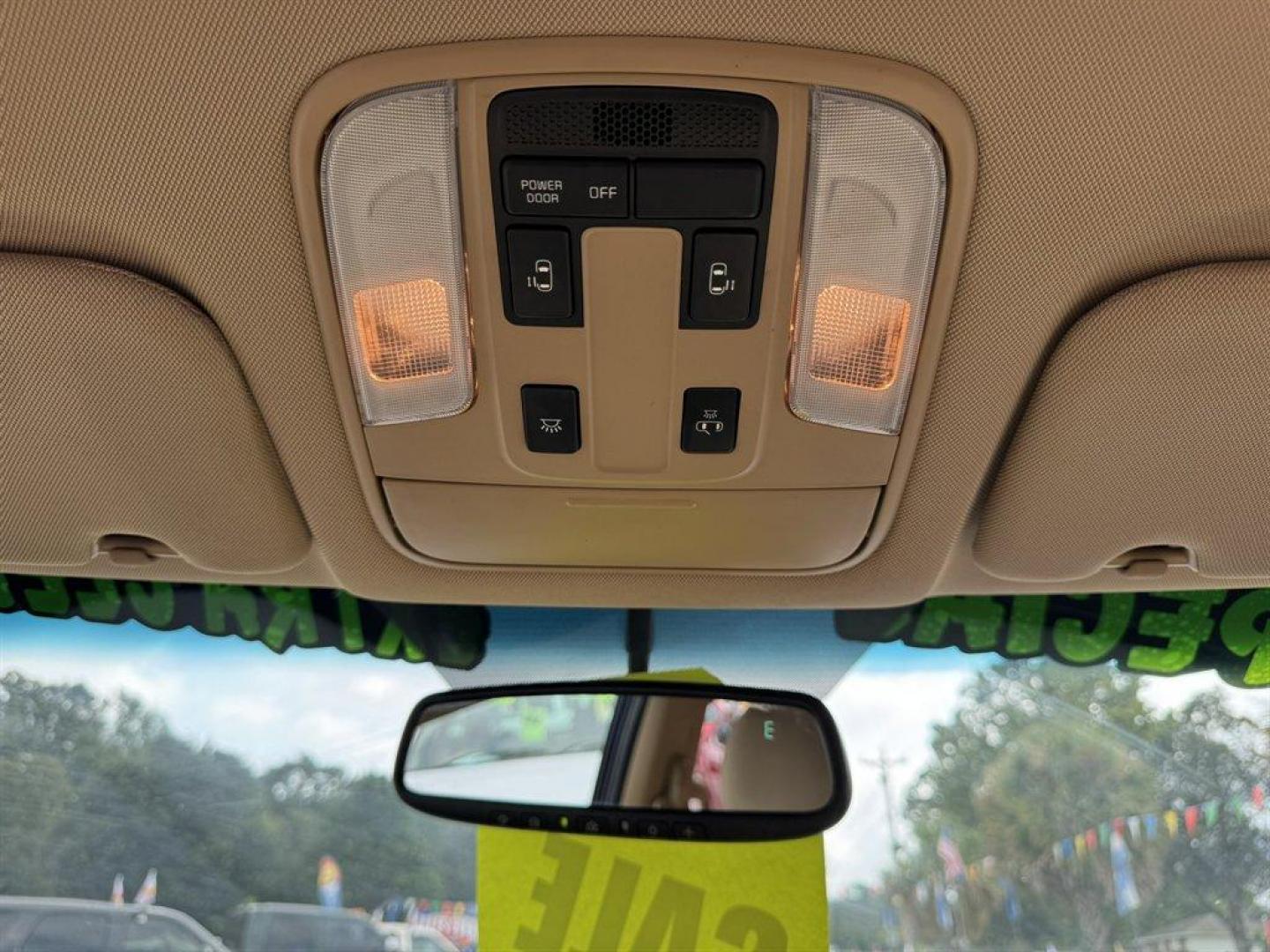 2019 Blue /Tan Kia Sedona (KNDMB5C15K6) with an 3.3l V6 DI Dohc 3.3l engine, Automatic transmission, located at 745 East Steele Rd., West Columbia, SC, 29170, (803) 755-9148, 33.927212, -81.148483 - Special Internet Price! 2019 Kia Sedona - Photo#17