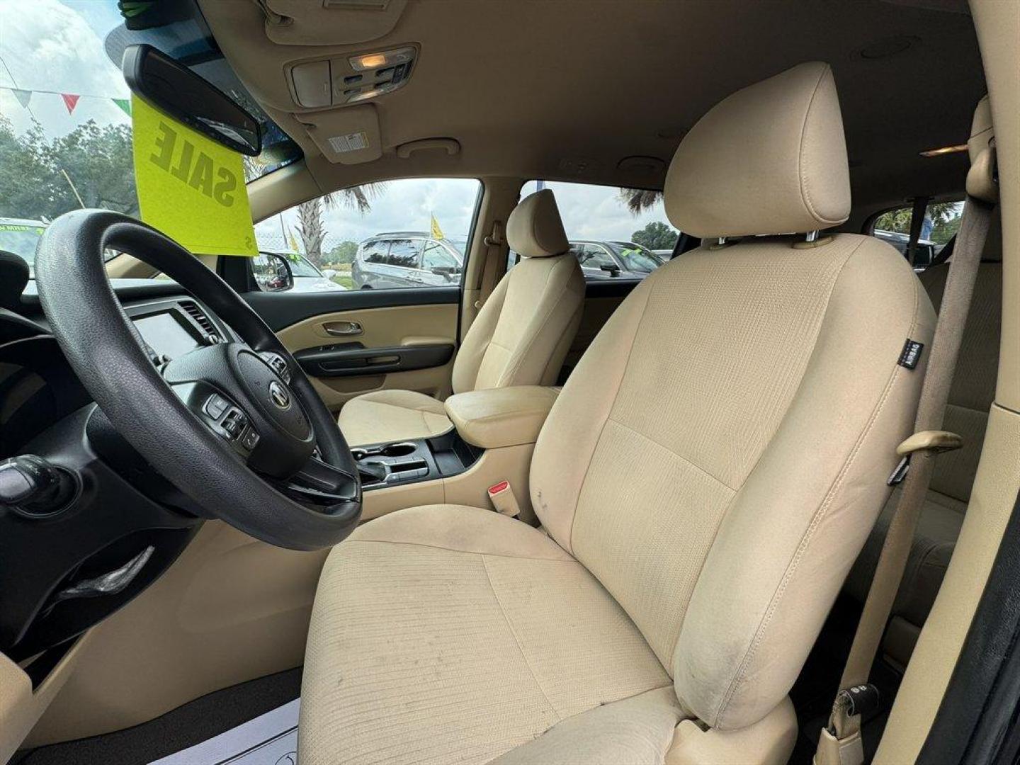 2019 Blue /Tan Kia Sedona (KNDMB5C15K6) with an 3.3l V6 DI Dohc 3.3l engine, Automatic transmission, located at 745 East Steele Rd., West Columbia, SC, 29170, (803) 755-9148, 33.927212, -81.148483 - Special Internet Price! 2019 Kia Sedona - Photo#21