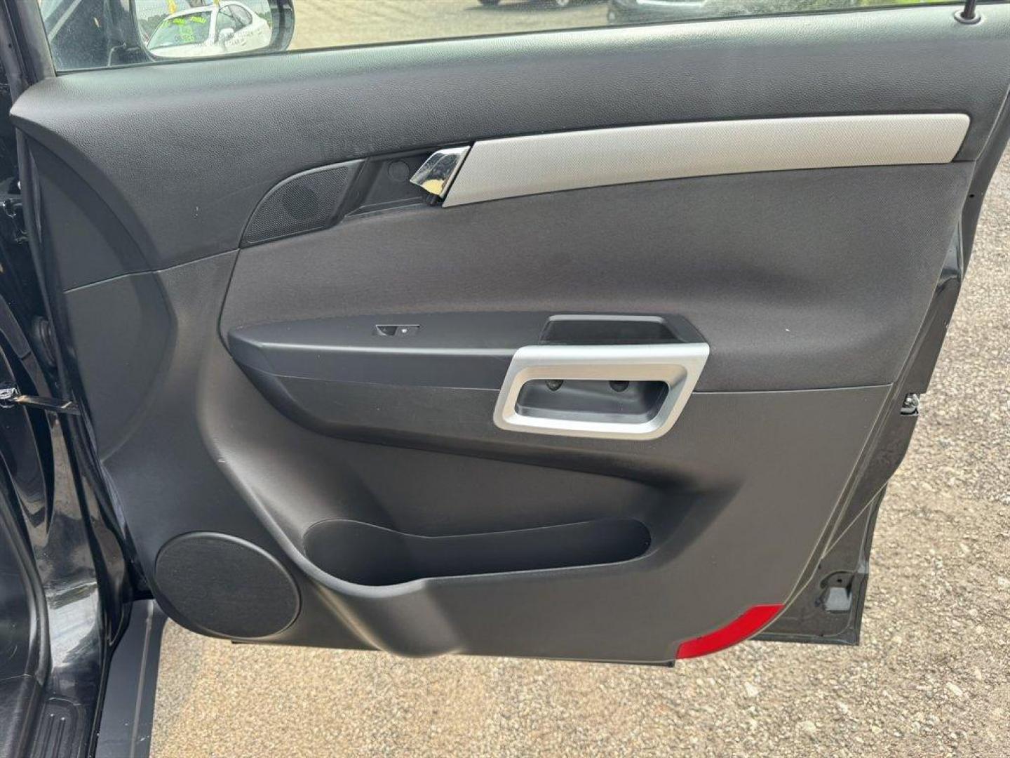 2012 Black /Black Chevrolet Captiva Sport (3GNAL2EK6CS) with an 2.4l I-4 Sidi Dohc 2.4l engine, Automatic transmission, located at 745 East Steele Rd., West Columbia, SC, 29170, (803) 755-9148, 33.927212, -81.148483 - Special Internet Price! 2012 Chevrolet Captiva Sport - Photo#24