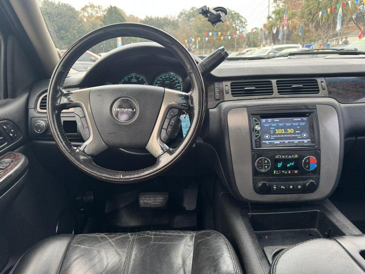 2008 Black /Black GMC Yukon (1GKEC63828J) with an 6.2l V8 SFI OHV HO 6.2l engine, Automatic transmission, located at 745 East Steele Rd., West Columbia, SC, 29170, (803) 755-9148, 33.927212, -81.148483 - Photo#6