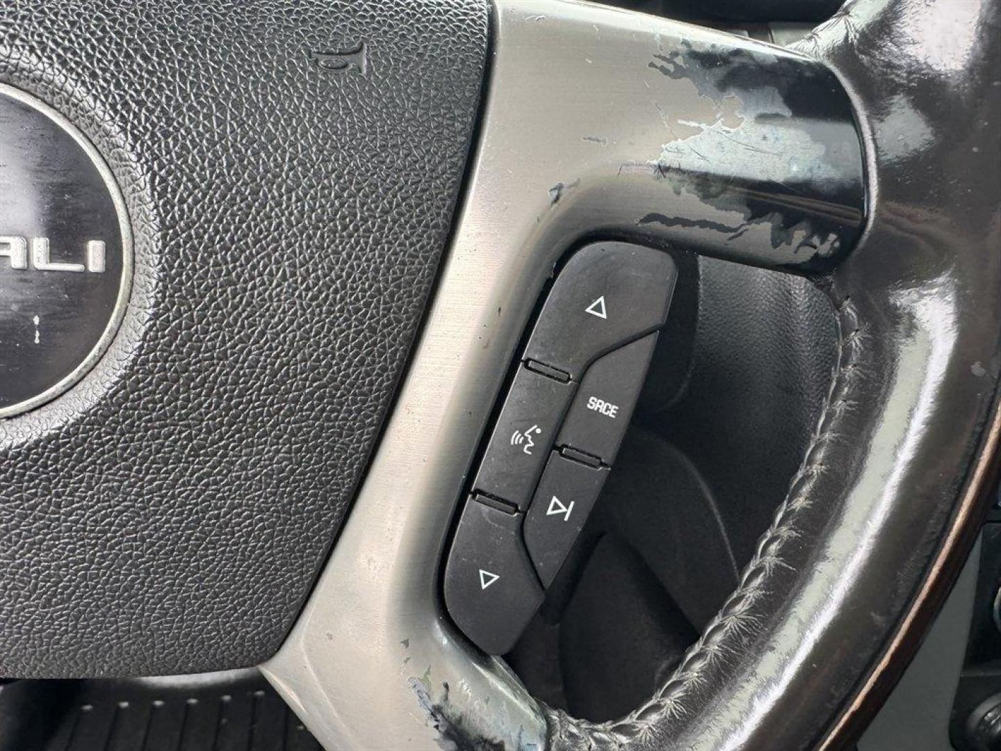 2008 Black /Black GMC Yukon (1GKEC63828J) with an 6.2l V8 SFI OHV HO 6.2l engine, Automatic transmission, located at 745 East Steele Rd., West Columbia, SC, 29170, (803) 755-9148, 33.927212, -81.148483 - Photo#9