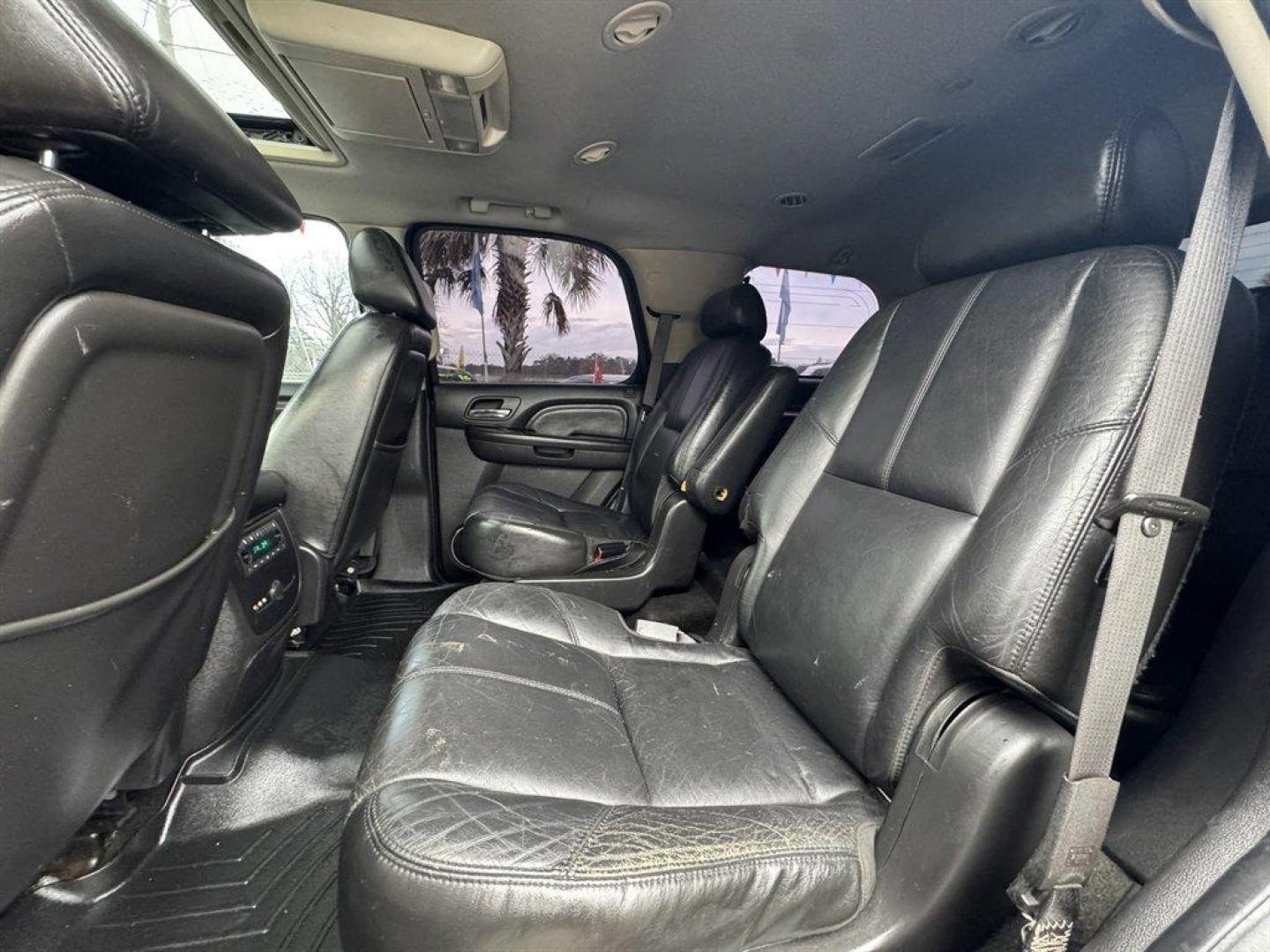 2008 Black /Black GMC Yukon (1GKEC63828J) with an 6.2l V8 SFI OHV HO 6.2l engine, Automatic transmission, located at 745 East Steele Rd., West Columbia, SC, 29170, (803) 755-9148, 33.927212, -81.148483 - Photo#20