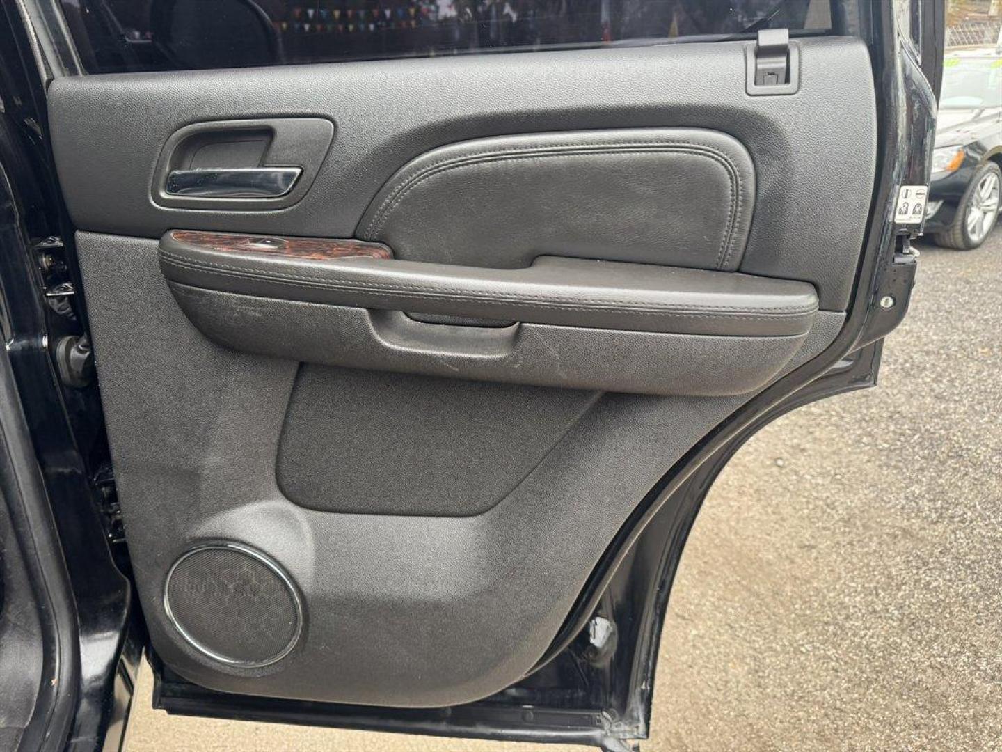 2008 Black /Black GMC Yukon (1GKEC63828J) with an 6.2l V8 SFI OHV HO 6.2l engine, Automatic transmission, located at 745 East Steele Rd., West Columbia, SC, 29170, (803) 755-9148, 33.927212, -81.148483 - Photo#24