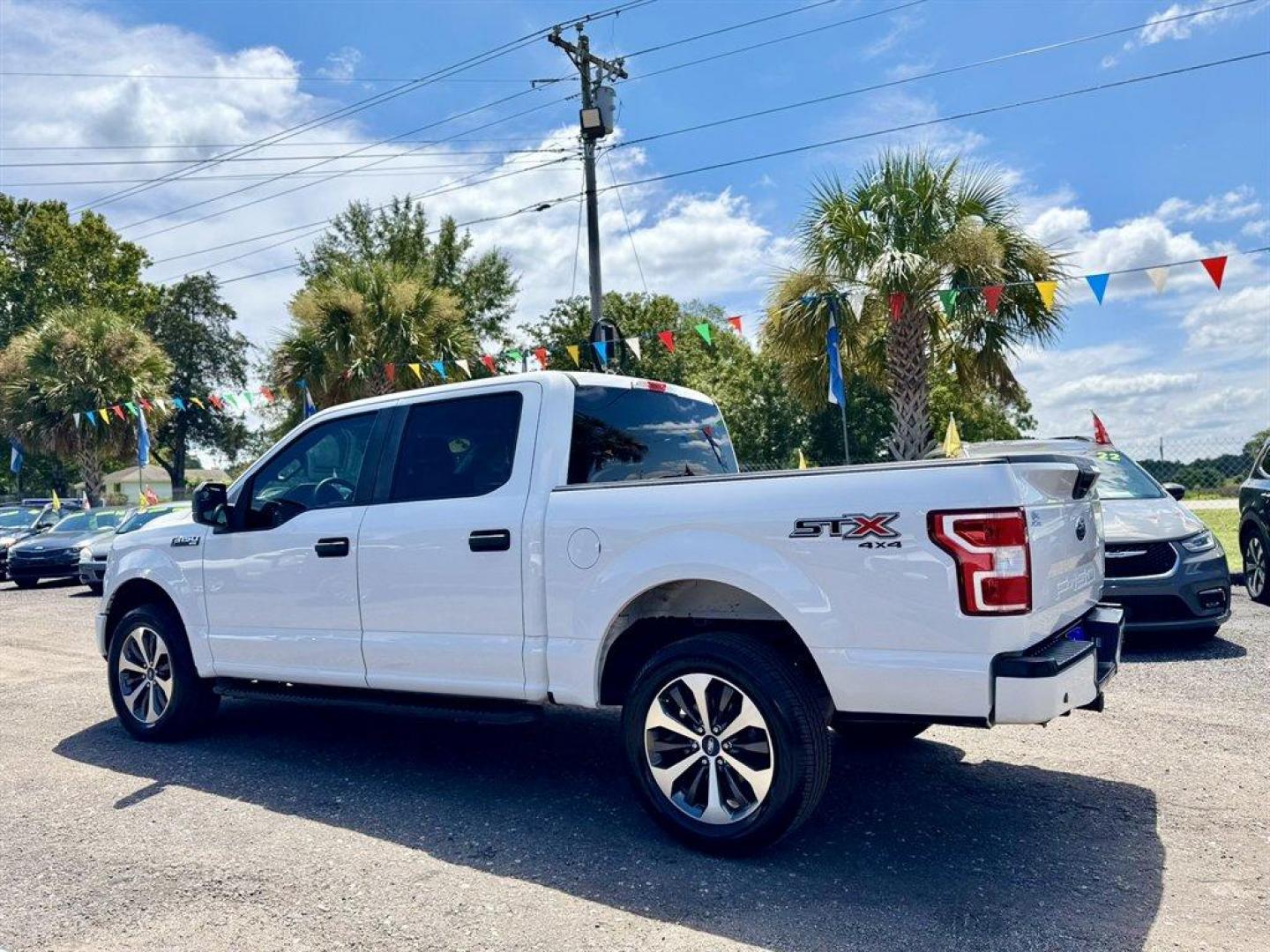 2019 White /Black Ford F150 (1FTEW1EP9KF) with an 2.7l V6 DI T/C Ecoboost 2 engine, Automatic transmission, located at 745 East Steele Rd., West Columbia, SC, 29170, (803) 755-9148, 33.927212, -81.148483 - Special Internet Price! 2019 Ford F150 STX Package - Photo#5