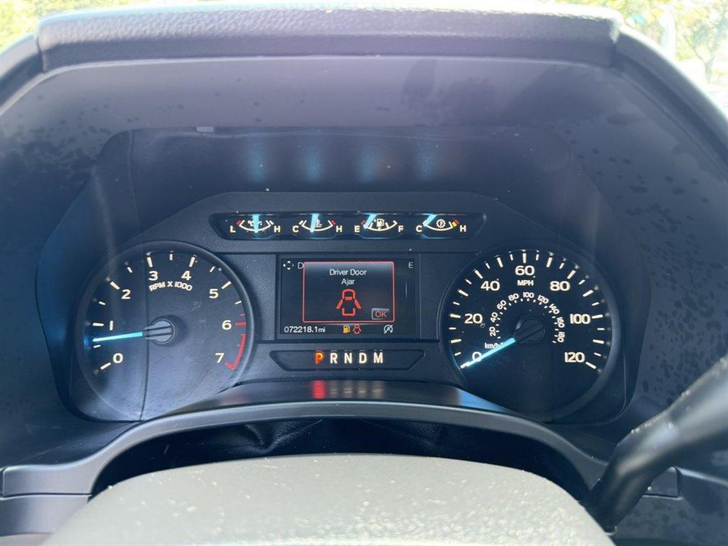 2019 White /Black Ford F150 (1FTEW1EP9KF) with an 2.7l V6 DI T/C Ecoboost 2 engine, Automatic transmission, located at 745 East Steele Rd., West Columbia, SC, 29170, (803) 755-9148, 33.927212, -81.148483 - Special Internet Price! 2019 Ford F150 STX Package - Photo#10