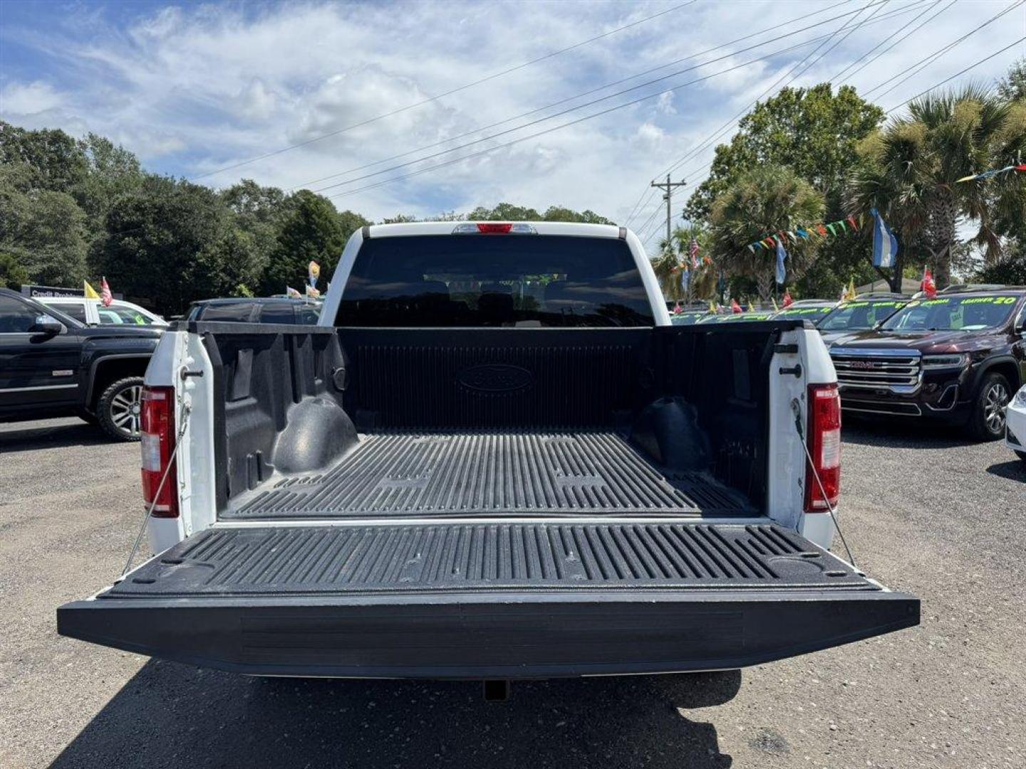 2019 White /Black Ford F150 (1FTEW1EP9KF) with an 2.7l V6 DI T/C Ecoboost 2 engine, Automatic transmission, located at 745 East Steele Rd., West Columbia, SC, 29170, (803) 755-9148, 33.927212, -81.148483 - Special Internet Price! 2019 Ford F150 STX Package - Photo#28