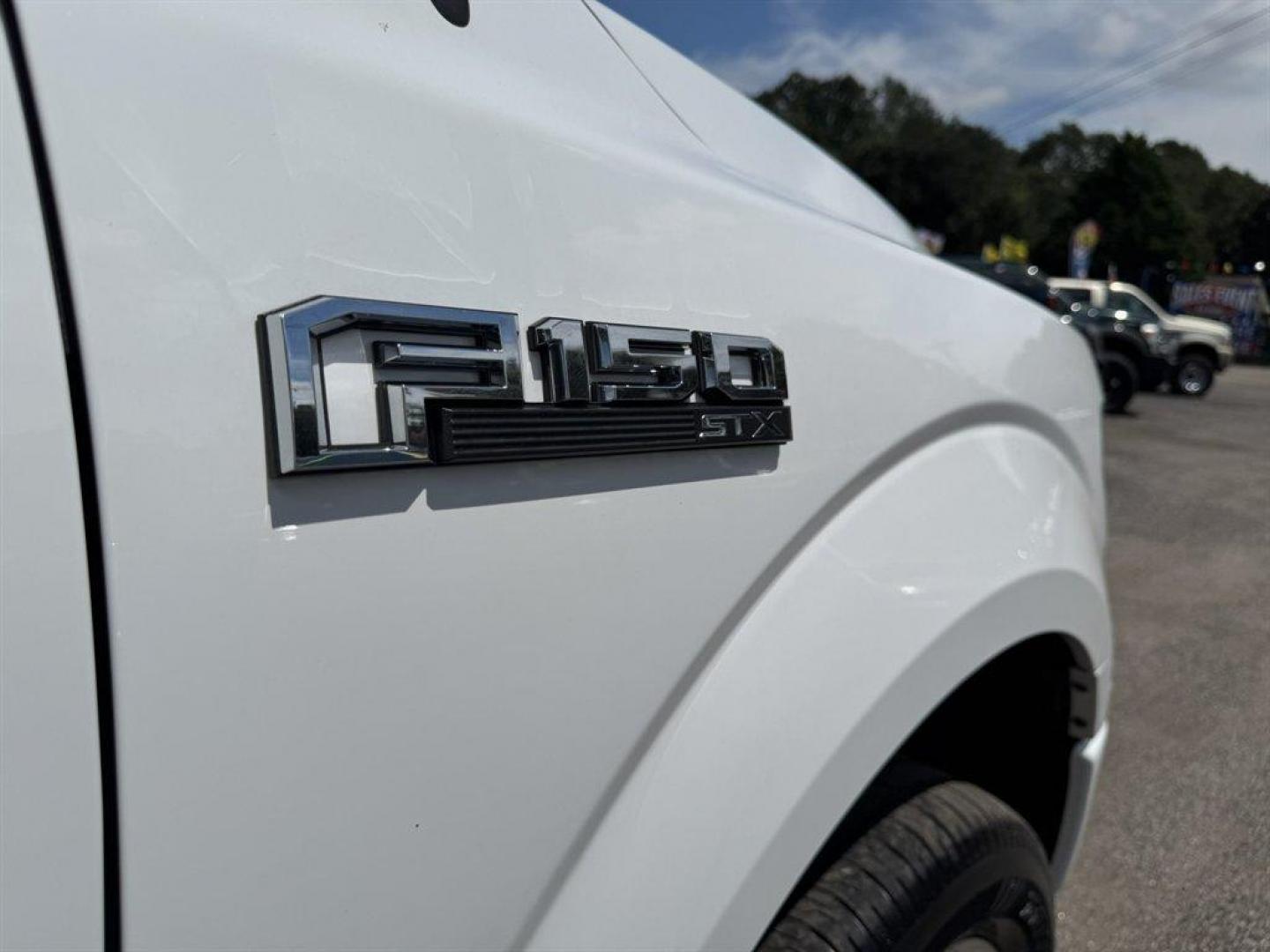 2019 White /Black Ford F150 (1FTEW1EP9KF) with an 2.7l V6 DI T/C Ecoboost 2 engine, Automatic transmission, located at 745 East Steele Rd., West Columbia, SC, 29170, (803) 755-9148, 33.927212, -81.148483 - Special Internet Price! 2019 Ford F150 STX Package - Photo#29