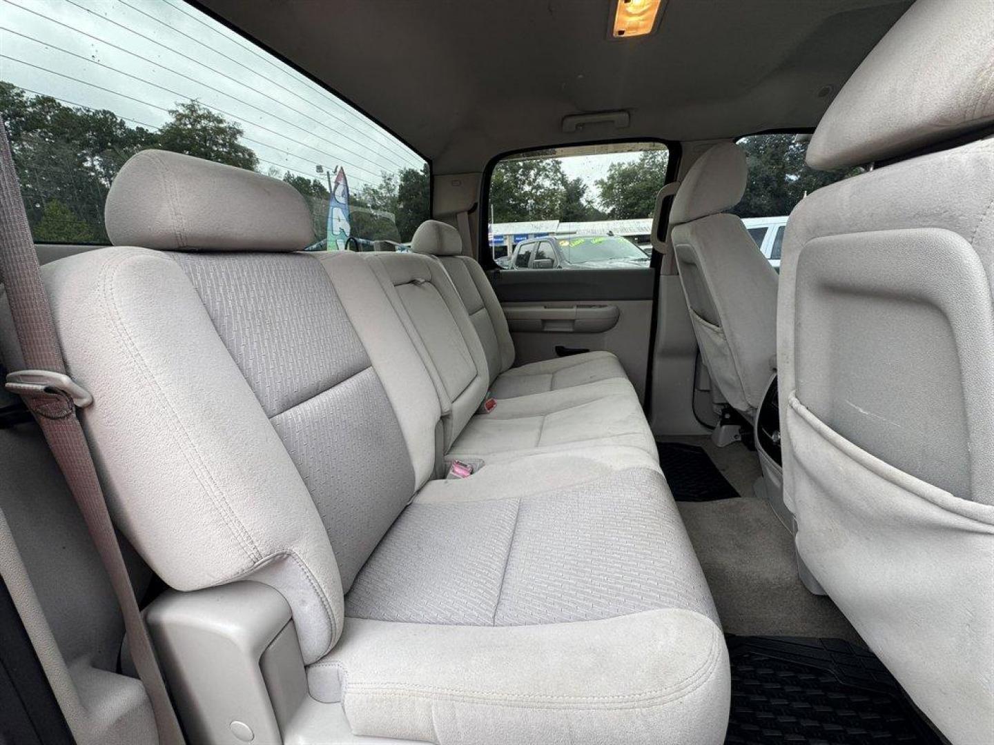 2007 Black /Grey GMC Sierra 1500 (2GTEC13J771) with an 5.3l V8 SFI 5.3l engine, Automatic transmission, located at 745 East Steele Rd., West Columbia, SC, 29170, (803) 755-9148, 33.927212, -81.148483 - Special Internet Price! 2007 GMC Sierra 1500 - Photo#21