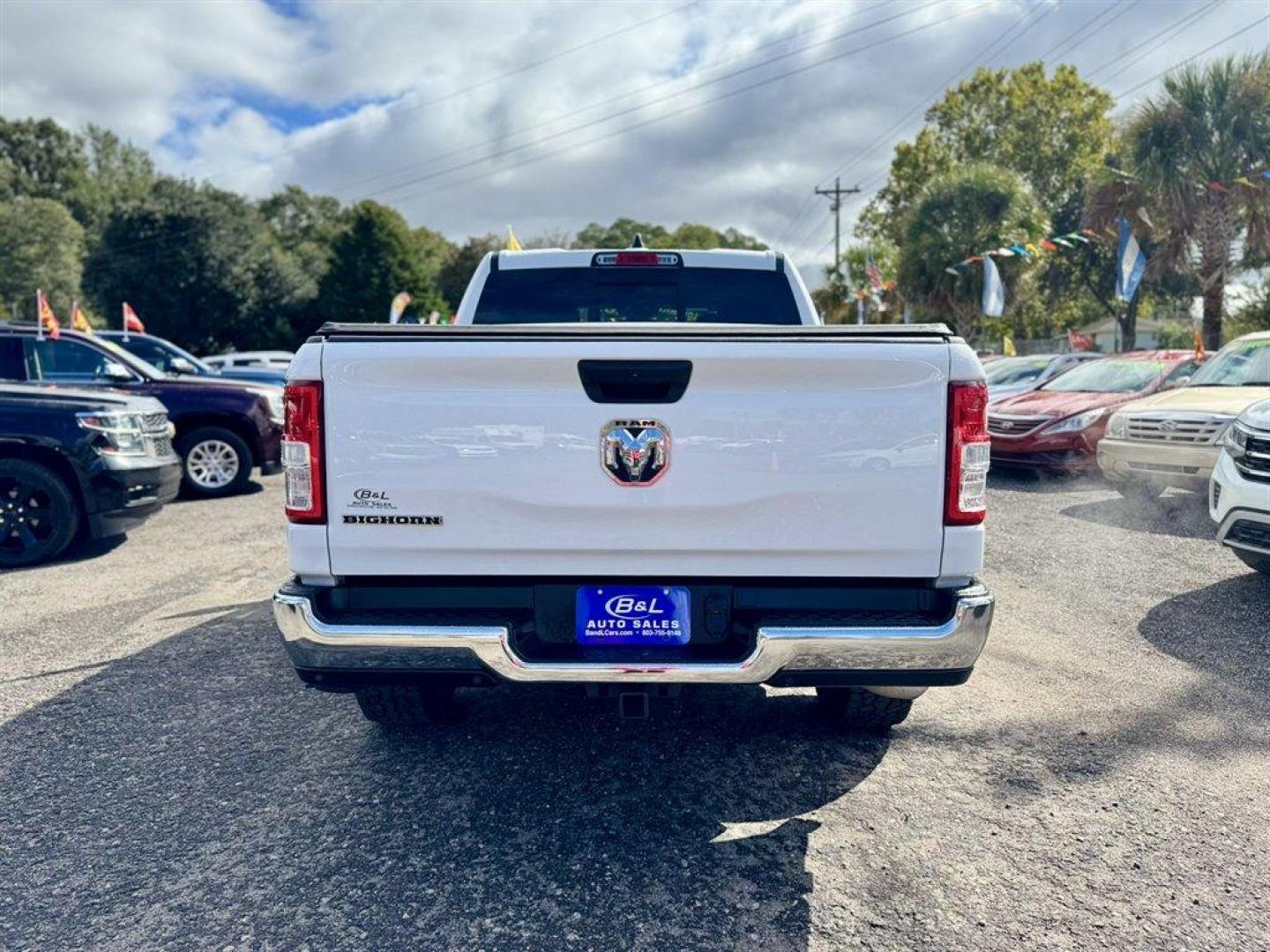 2023 White /Black Ram 1500 (1C6RREFG2PN) with an 3.6l V6 Smpi Dohc VVT 3.6 engine, Automatic transmission, located at 745 East Steele Rd., West Columbia, SC, 29170, (803) 755-9148, 33.927212, -81.148483 - Special Internet Price! 2023 RAM 1500 - Photo#4