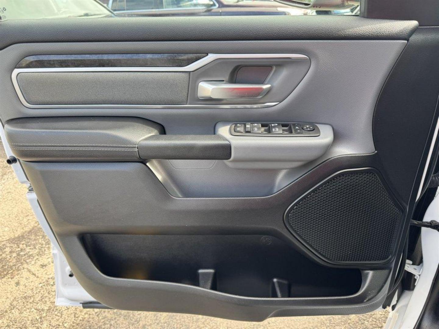 2023 White /Black Ram 1500 (1C6RREFG2PN) with an 3.6l V6 Smpi Dohc VVT 3.6 engine, Automatic transmission, located at 745 East Steele Rd., West Columbia, SC, 29170, (803) 755-9148, 33.927212, -81.148483 - Special Internet Price! 2023 RAM 1500 - Photo#19